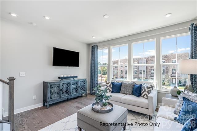 Ashmore Square - Residential