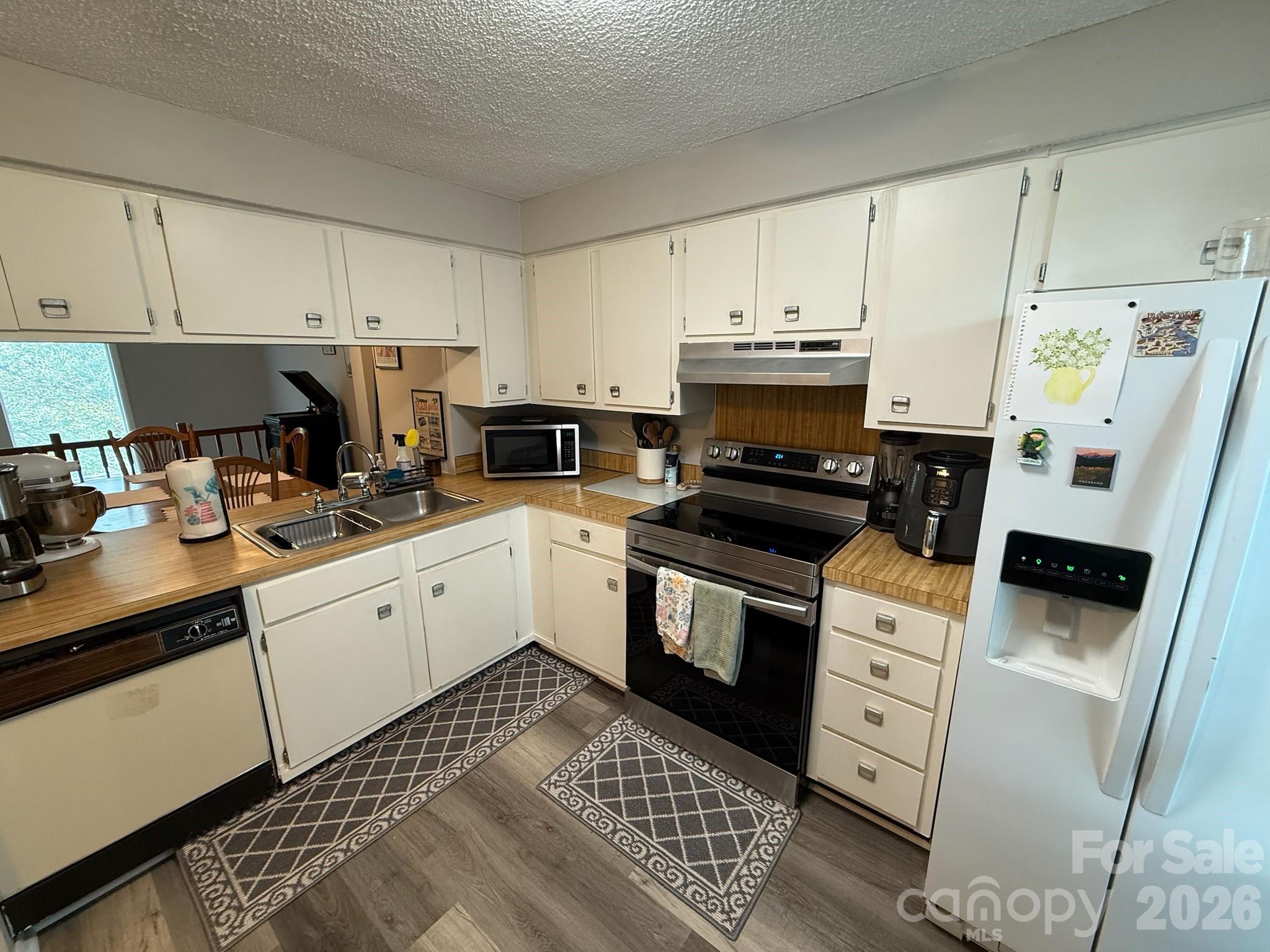 Waterford Townhomes - Residential
