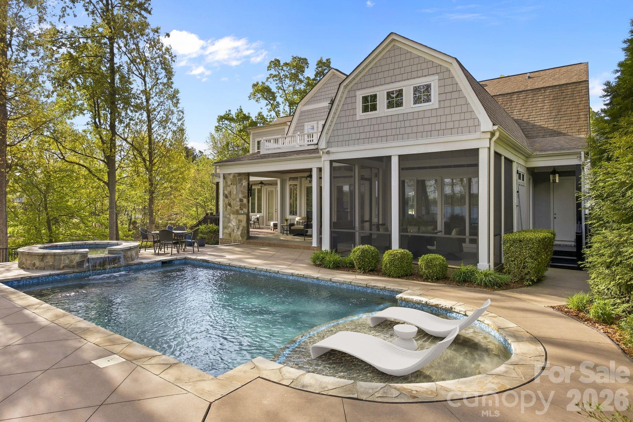 Pointe Regatta - Residential