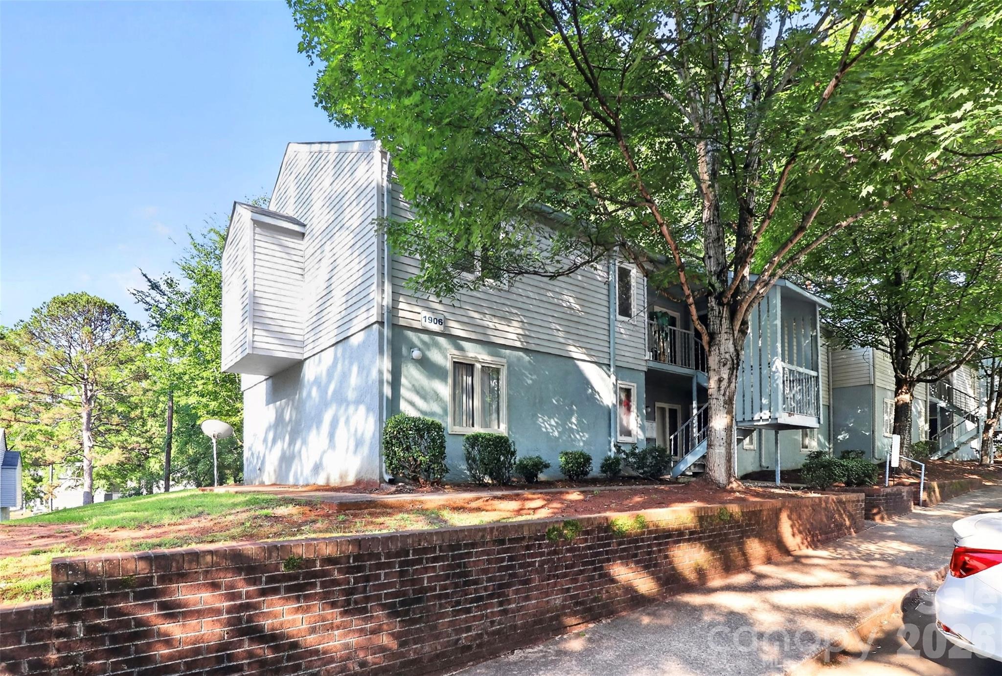 Sharon Lakes - Residential
