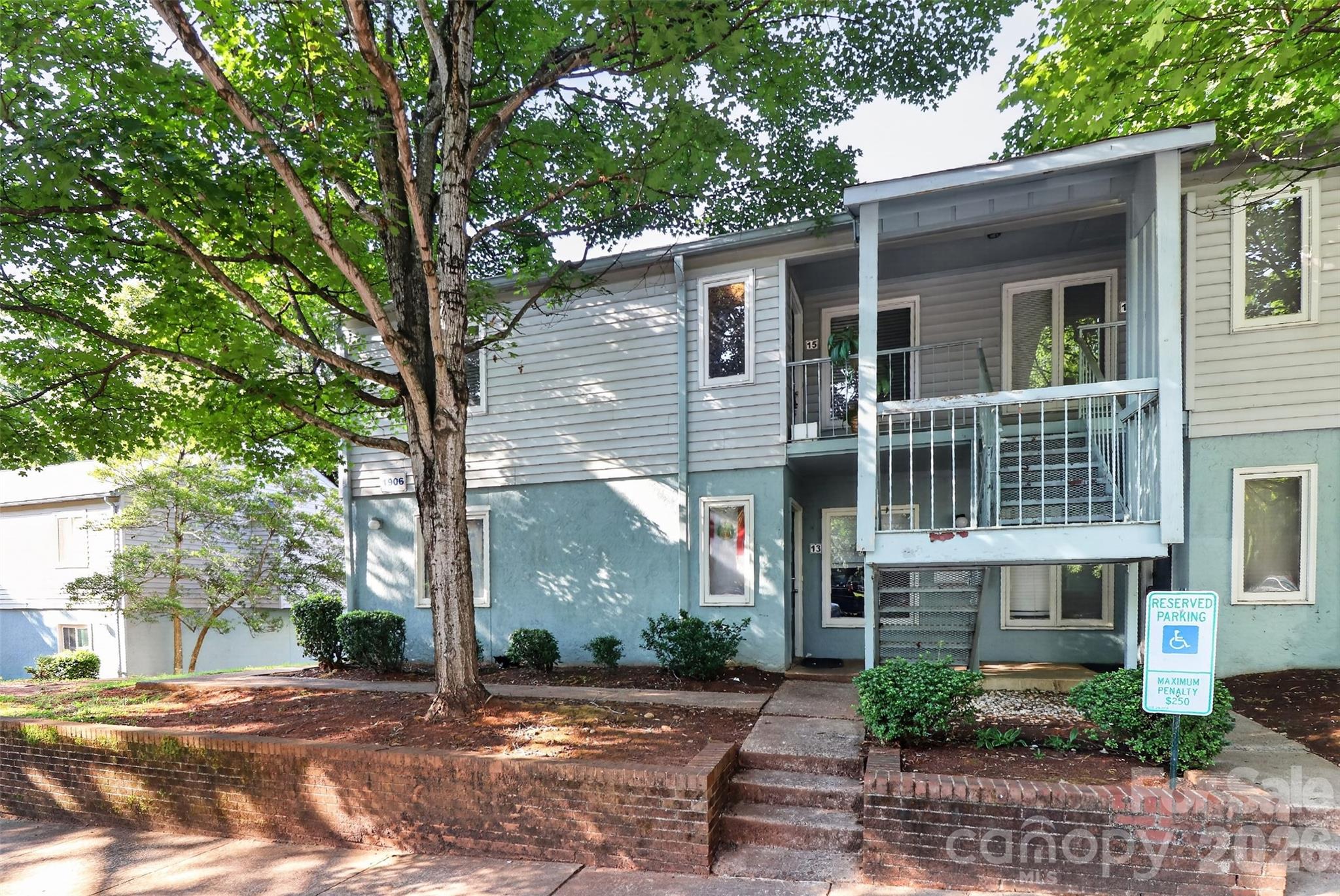 Sharon Lakes - Residential