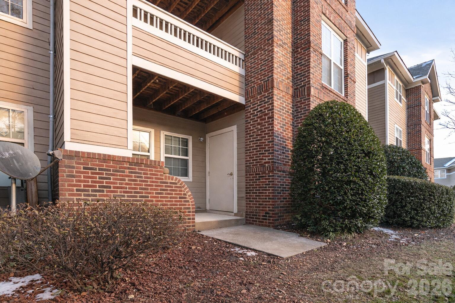 Campus Walk - Residential