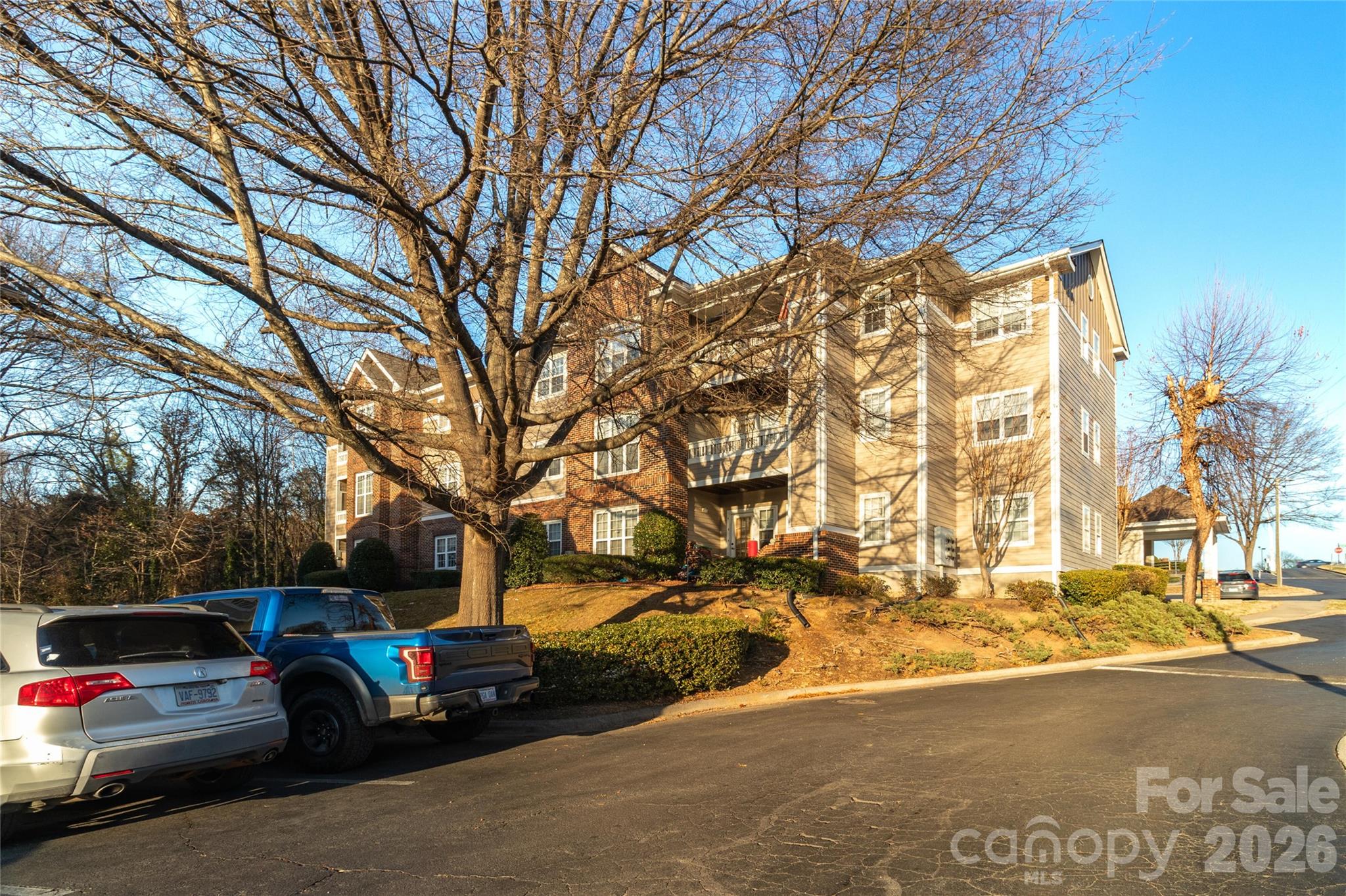 Campus Walk - Residential