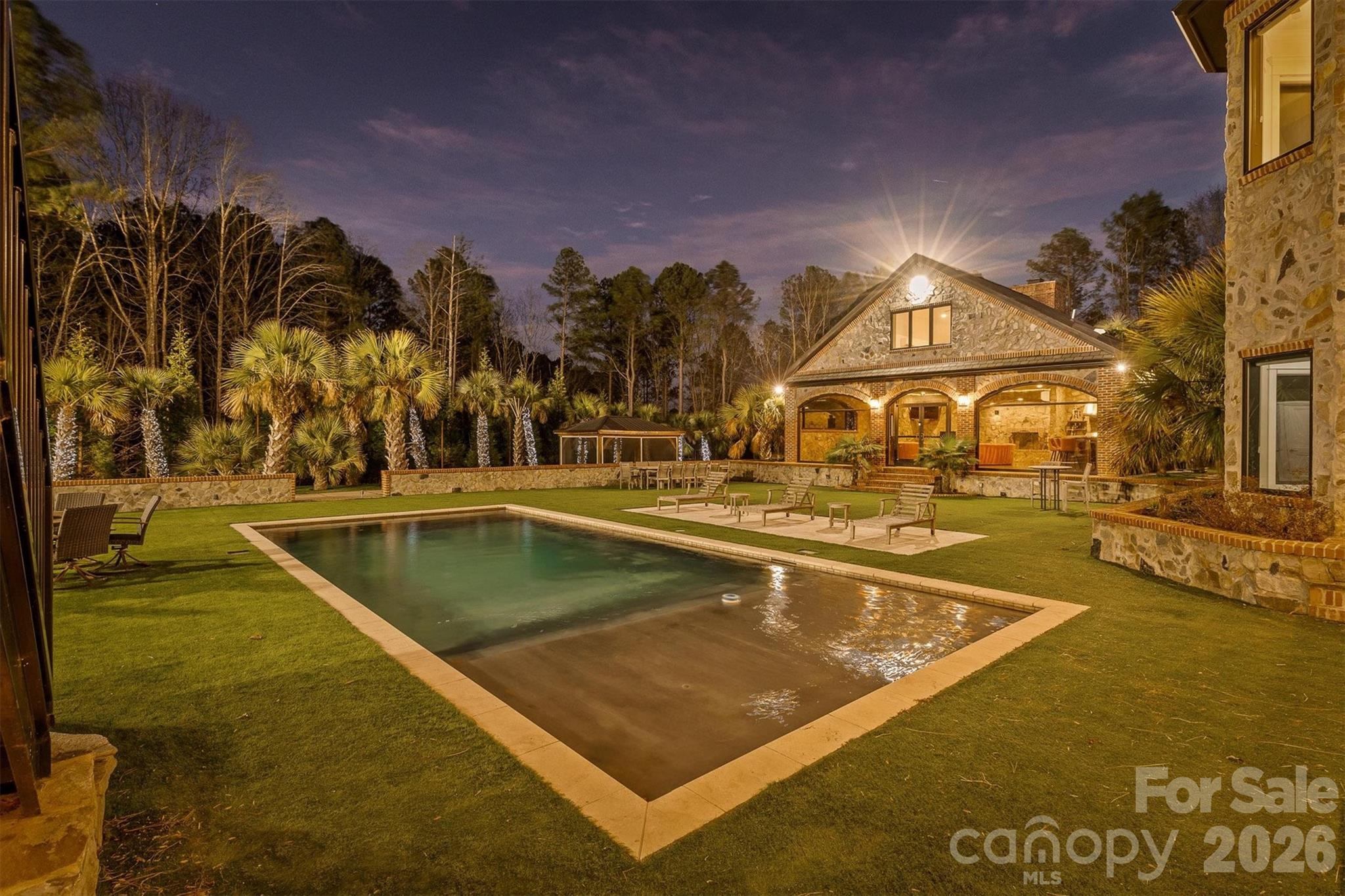 Twin Coves - Residential