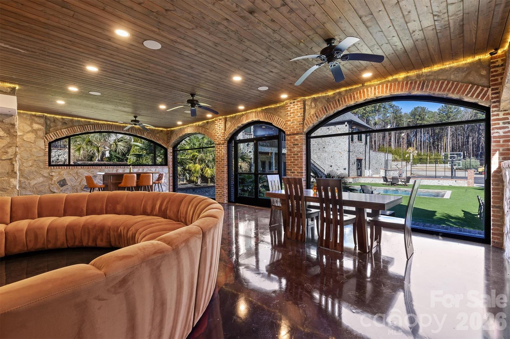 Twin Coves - Residential
