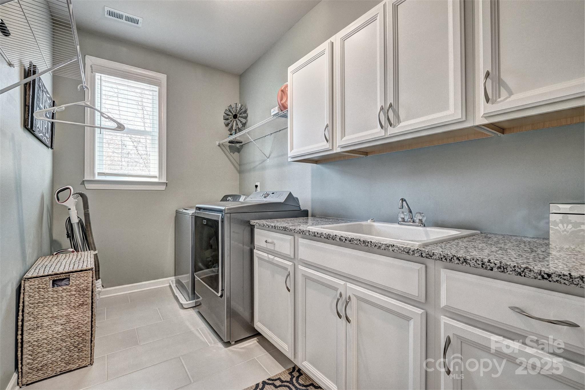 Lake Crest - Residential