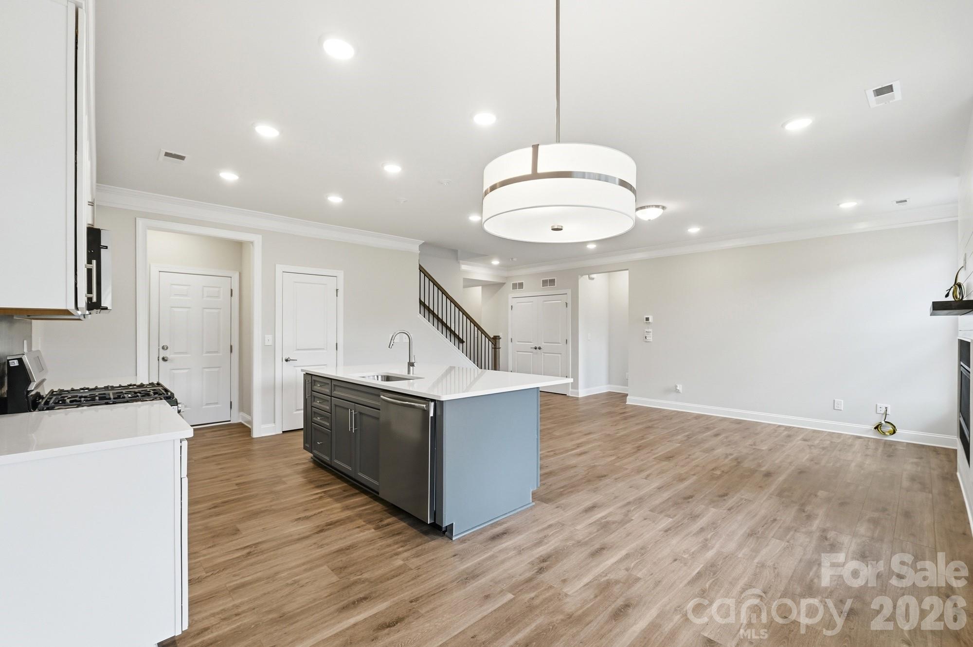 The Pinnacle at Ridgeview - Residential