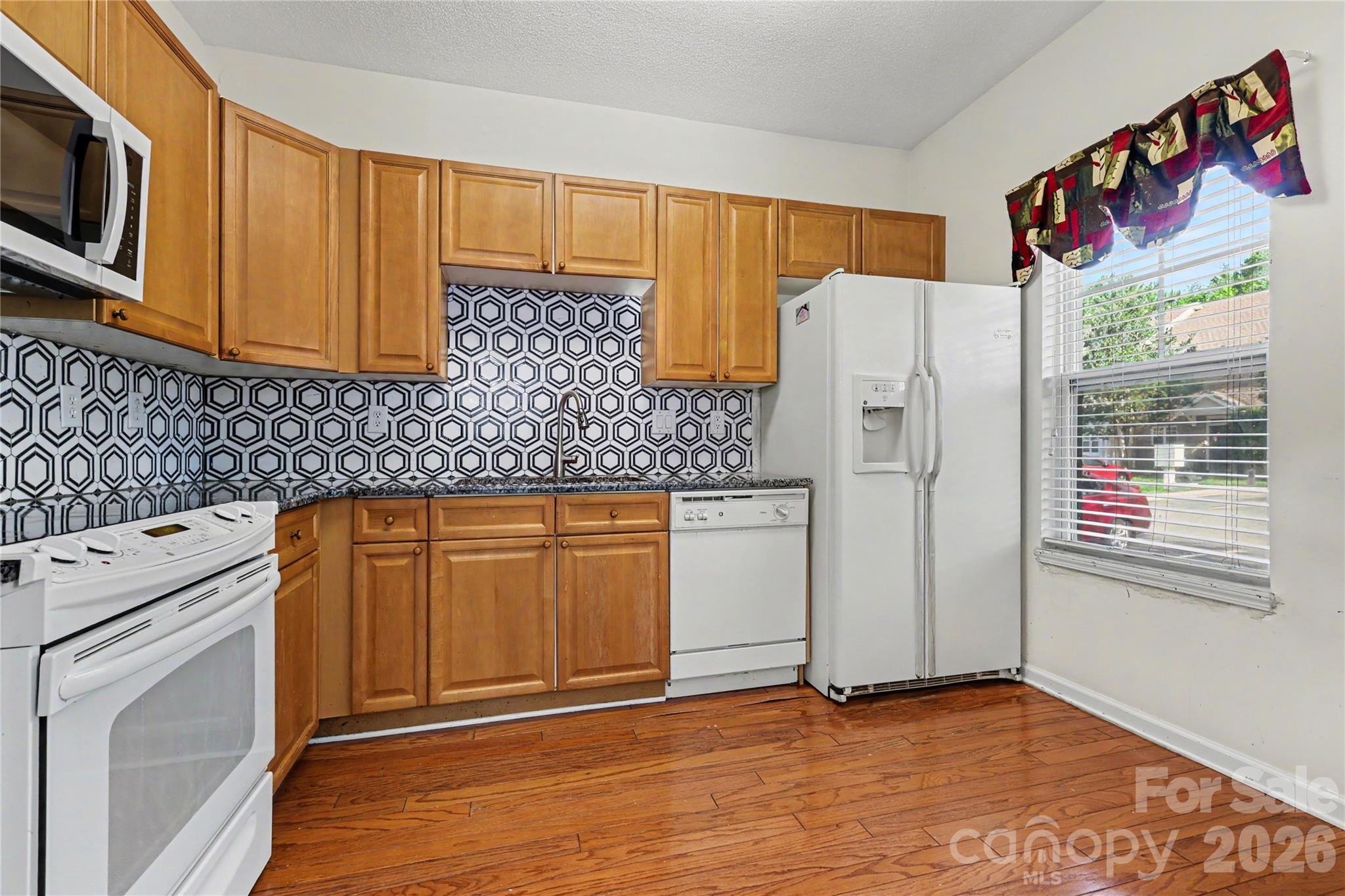 Savannah Townhomes - Residential