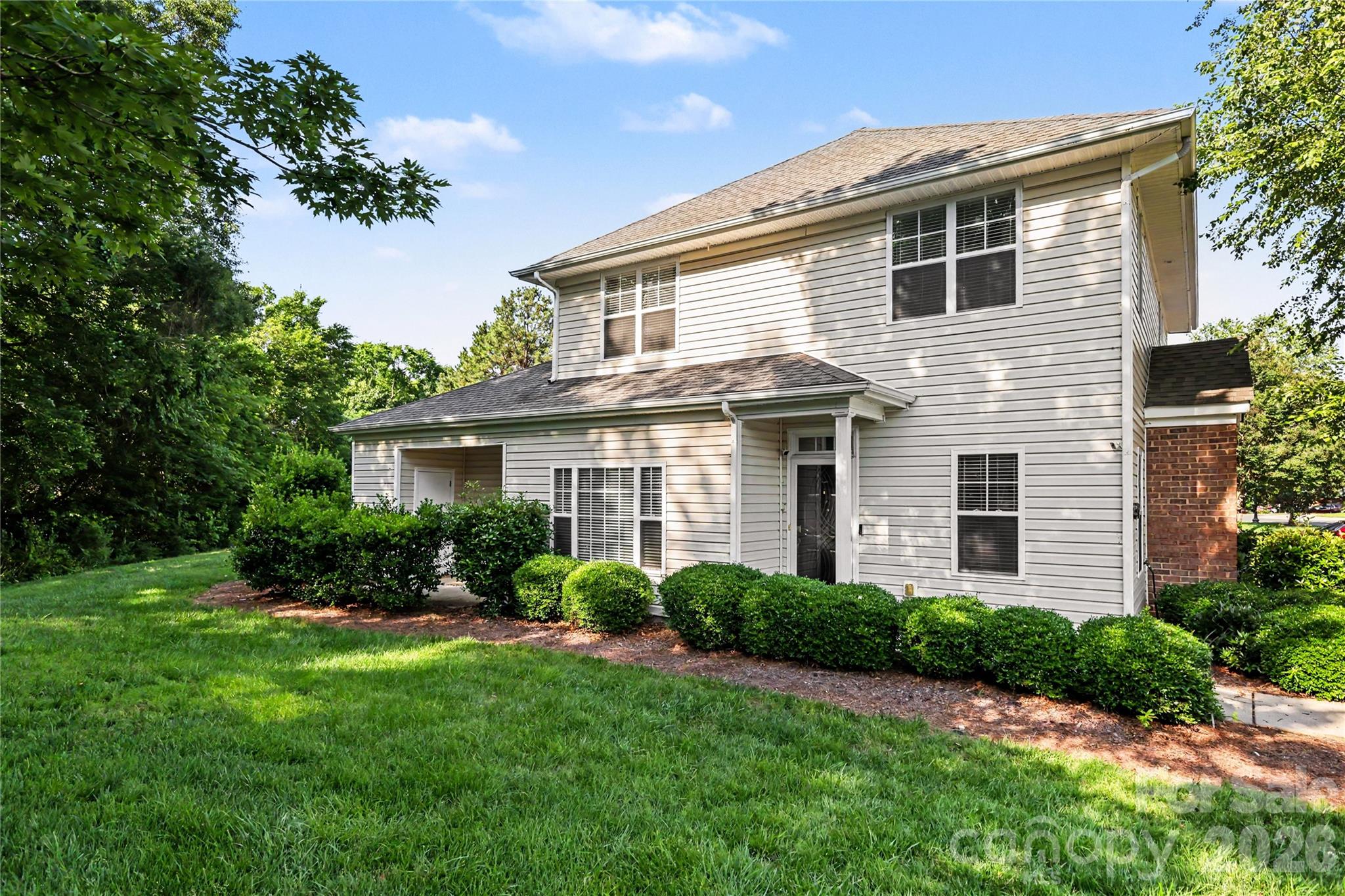 Savannah Townhomes - Residential