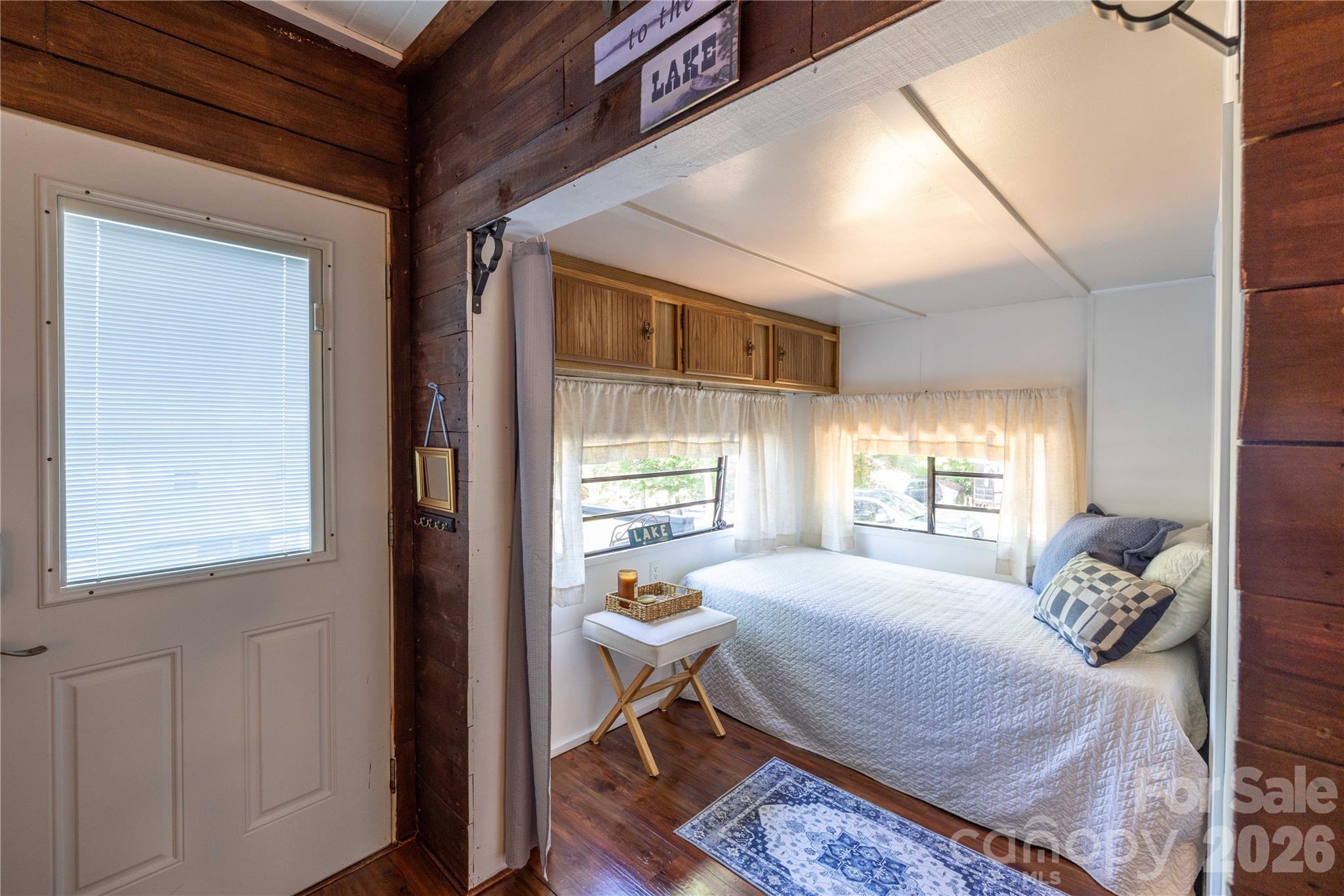 Twin Harbor - Residential