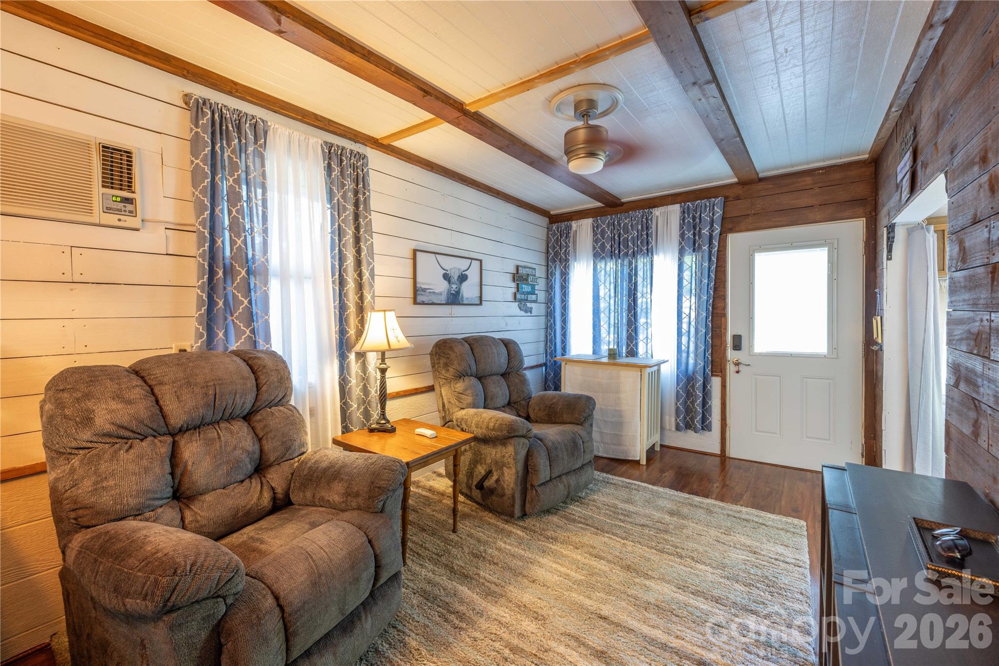 Twin Harbor - Residential