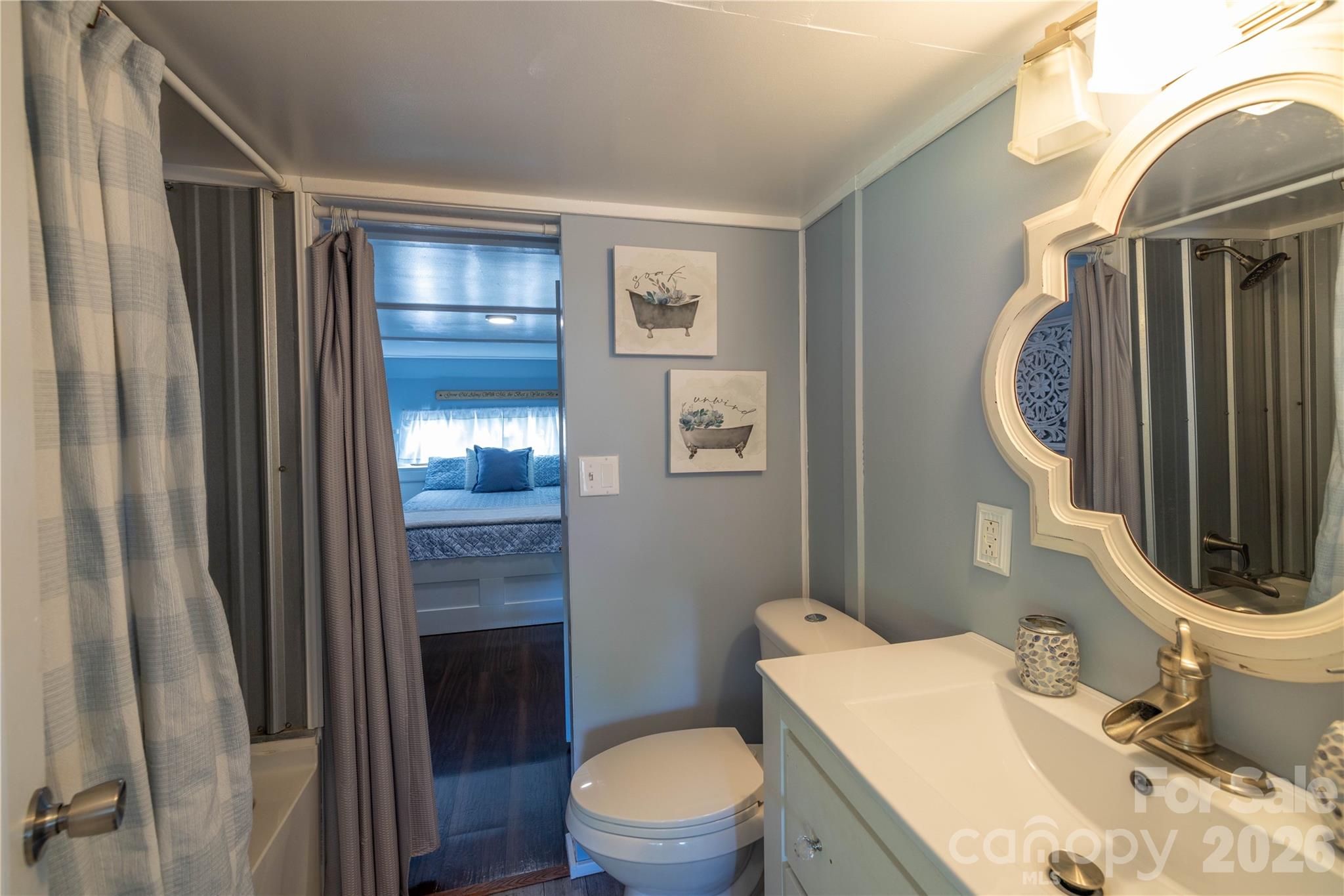 Twin Harbor - Residential