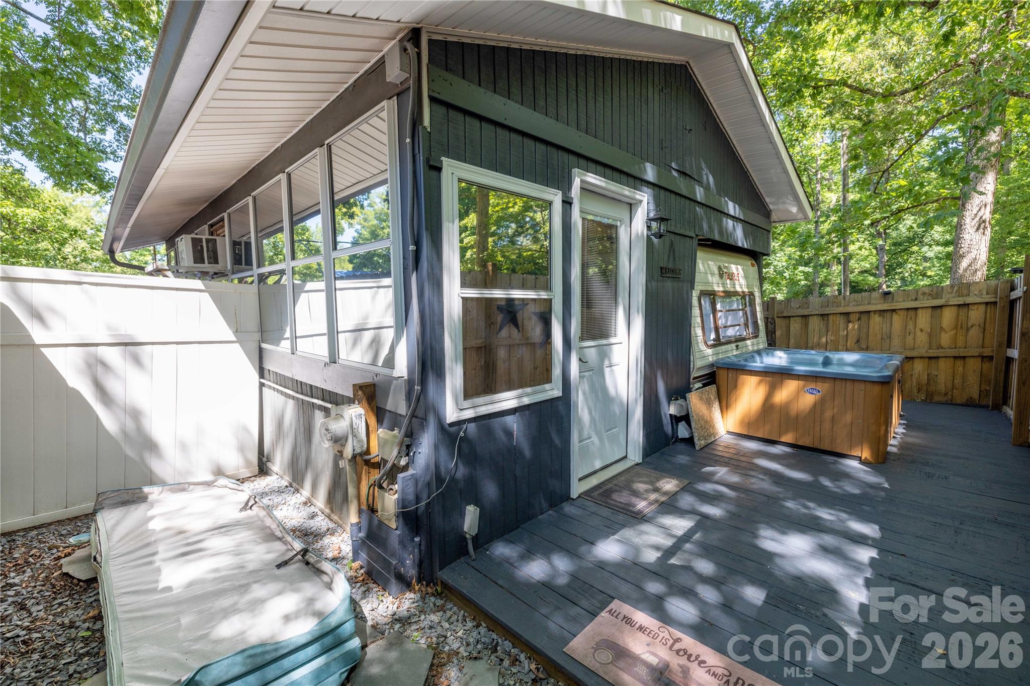 Twin Harbor - Residential