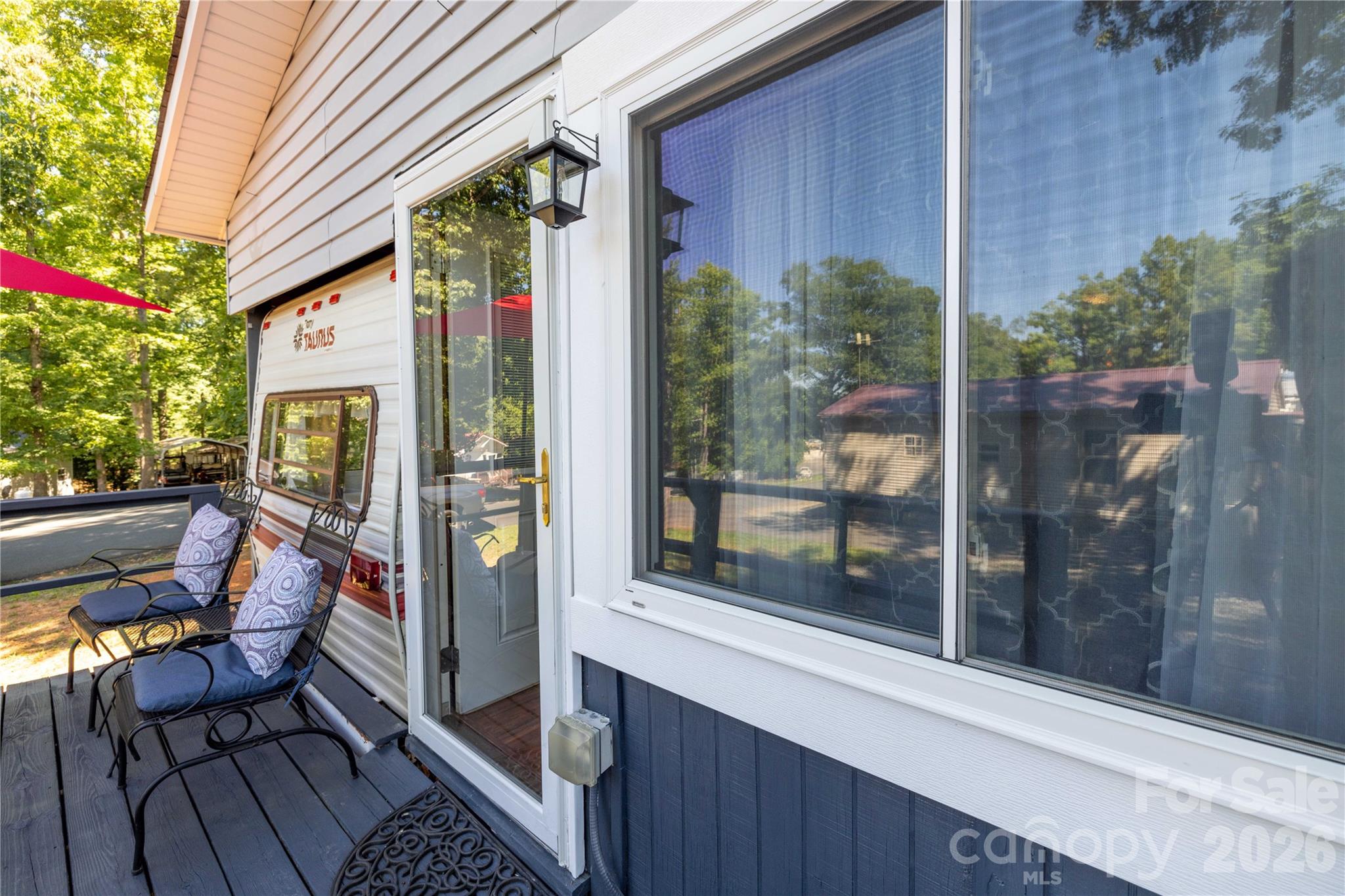 Twin Harbor - Residential
