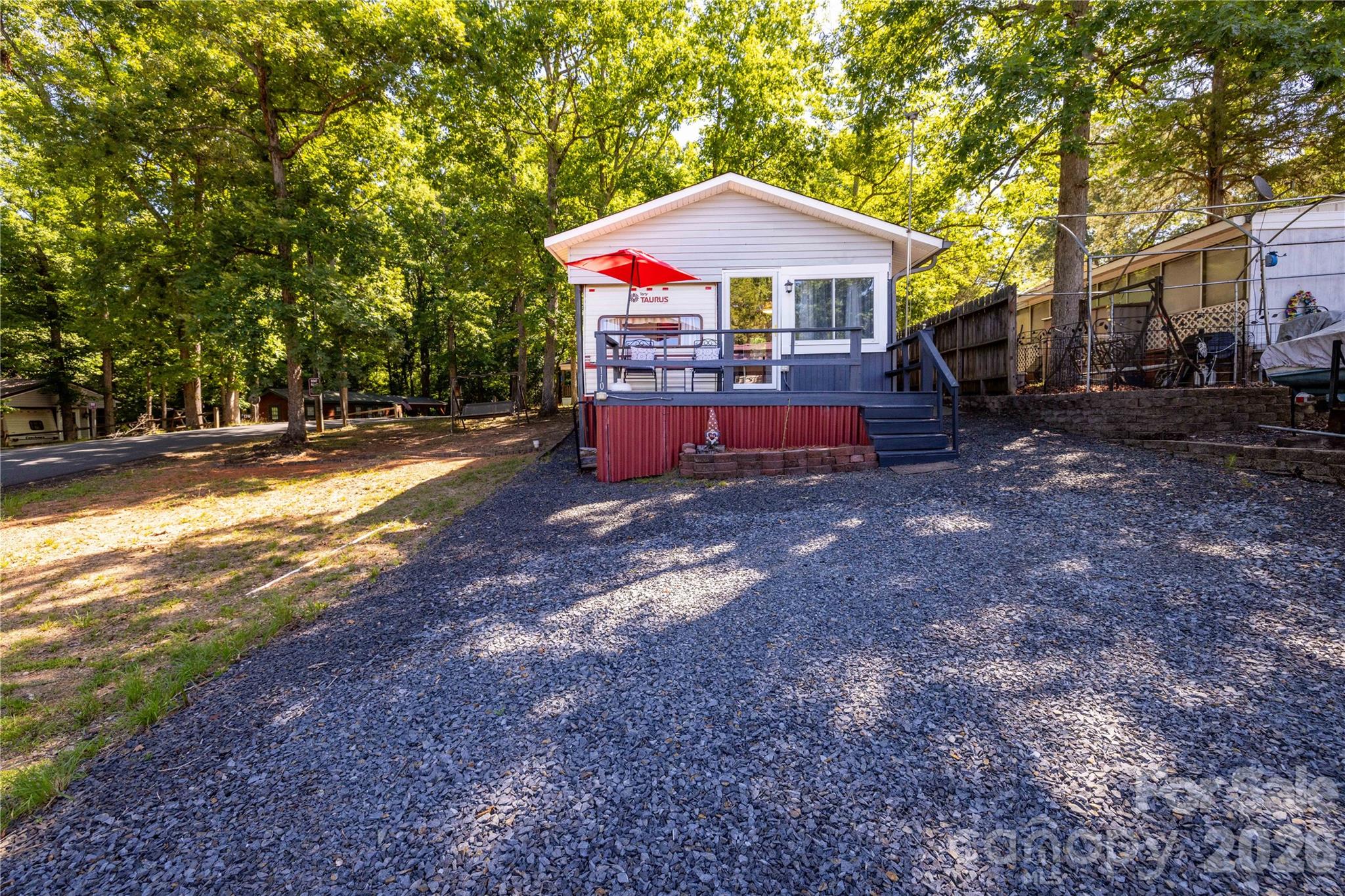 Twin Harbor - Residential