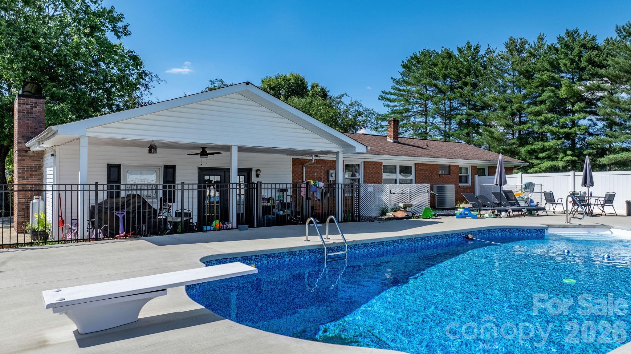 Cloverdale - Residential