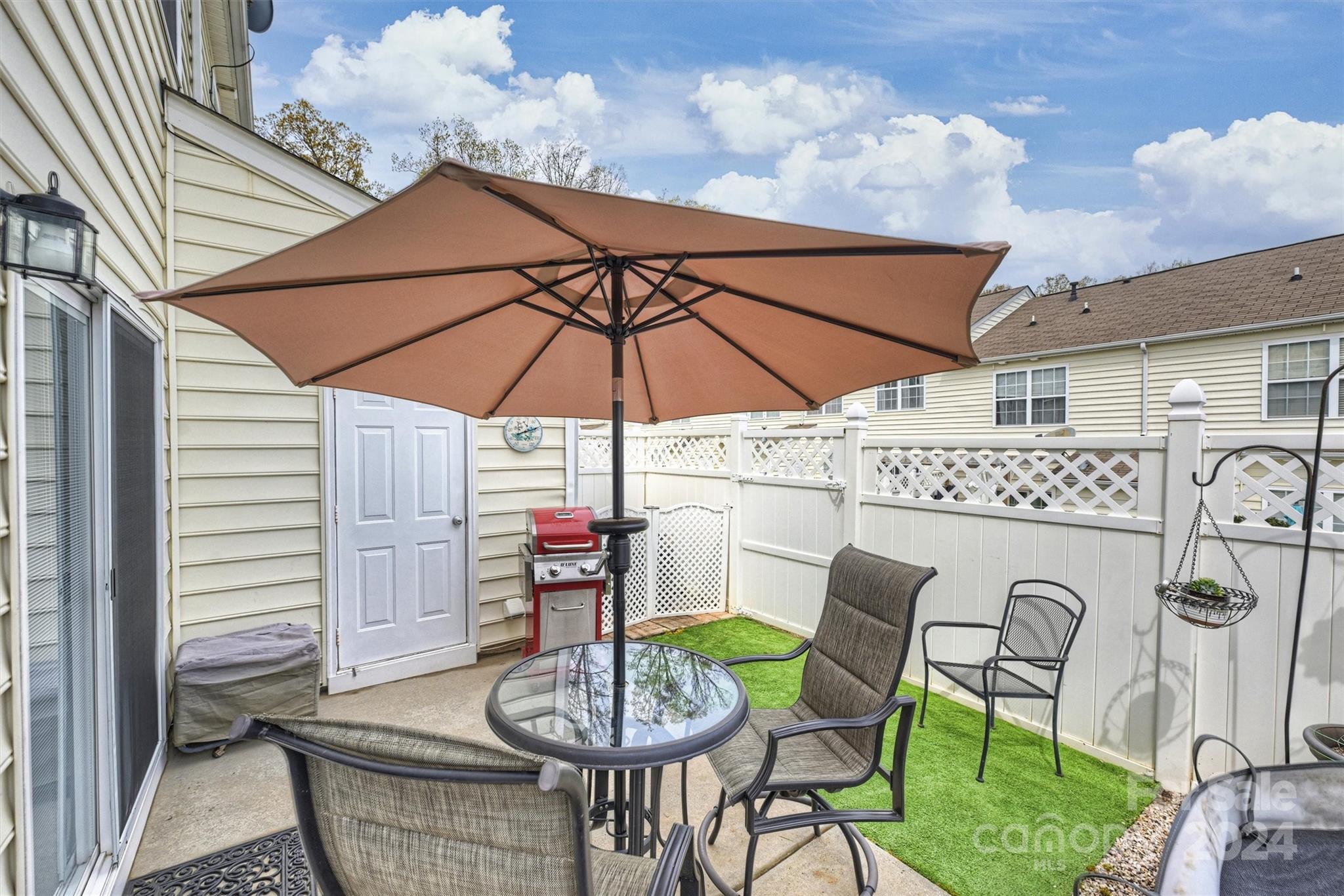 Fieldstone - Residential