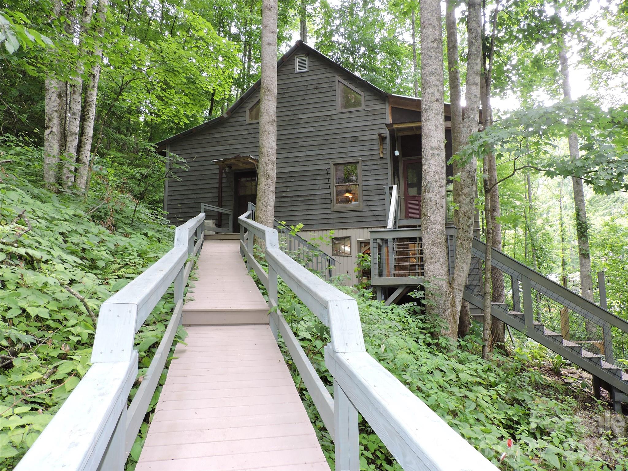 Shoot Out Mountain - Residential