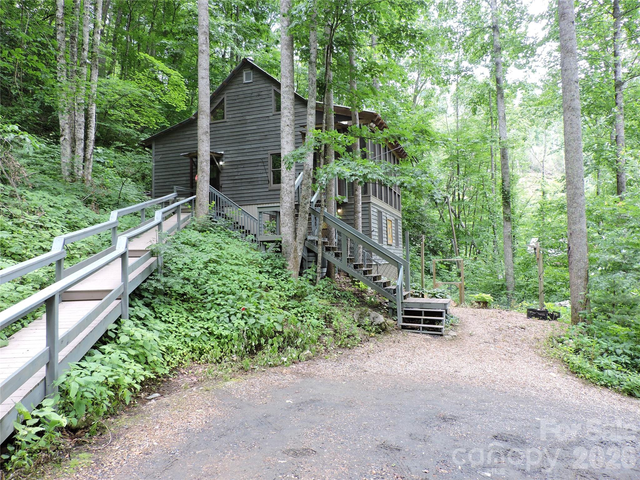 Shoot Out Mountain - Residential