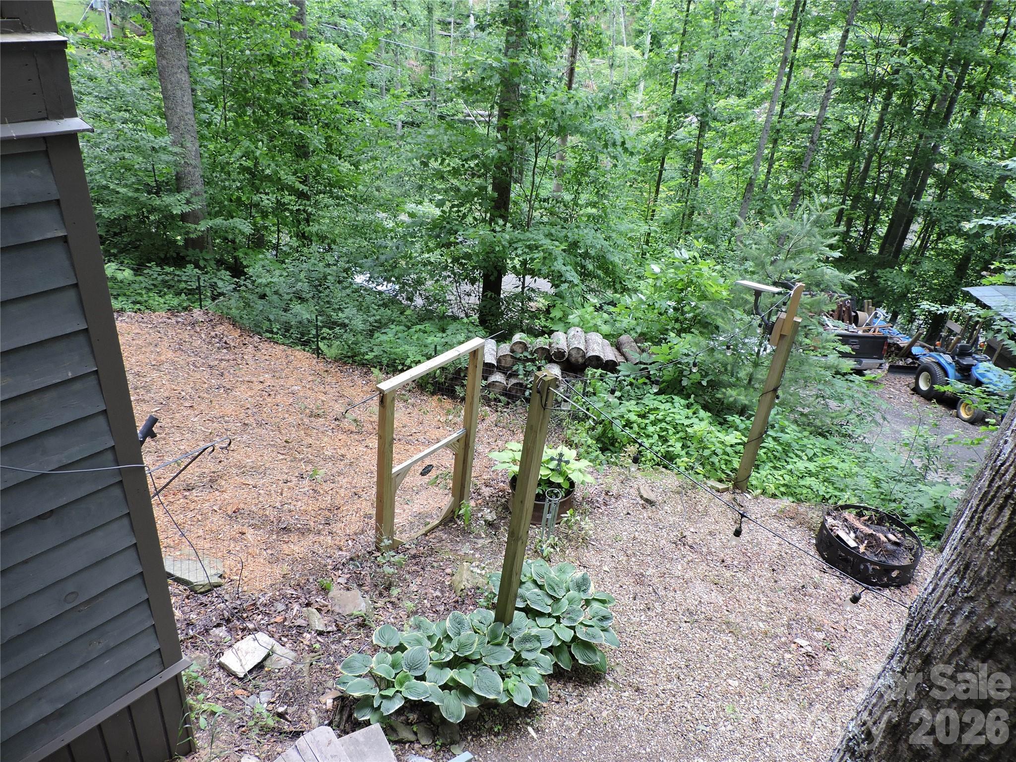 Shoot Out Mountain - Residential