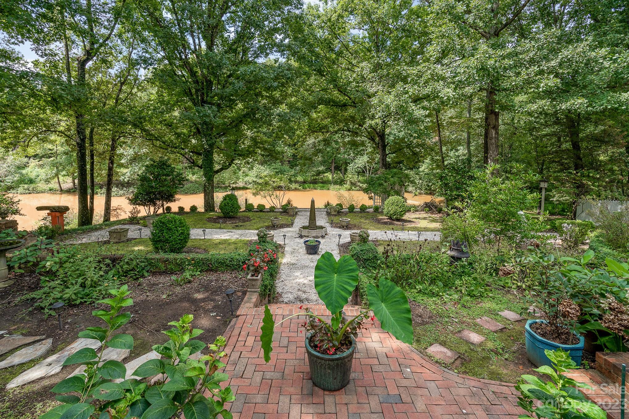 Roxbury - Residential