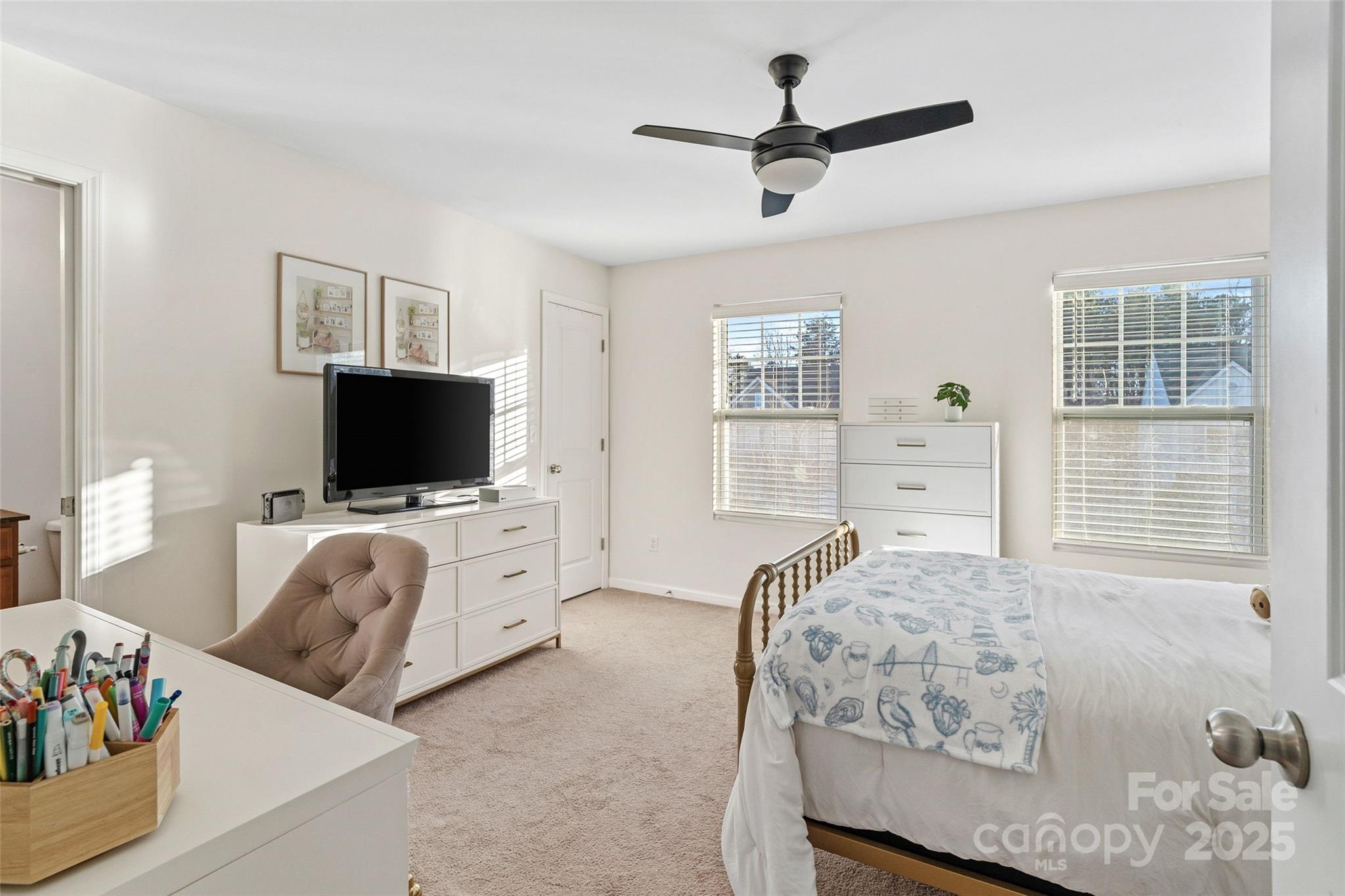 Ellis Pond - Residential
