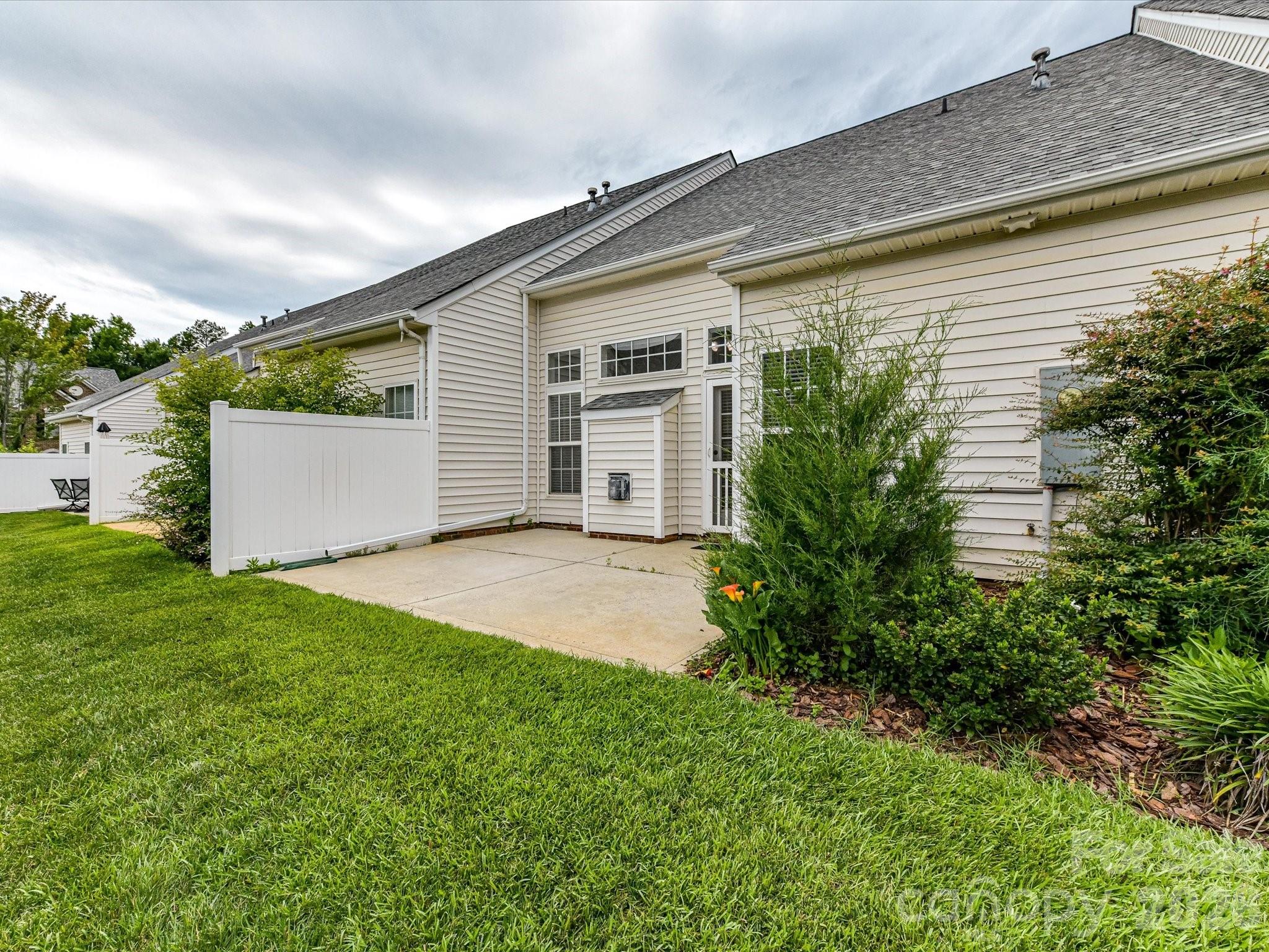 Fairway Townes - Residential