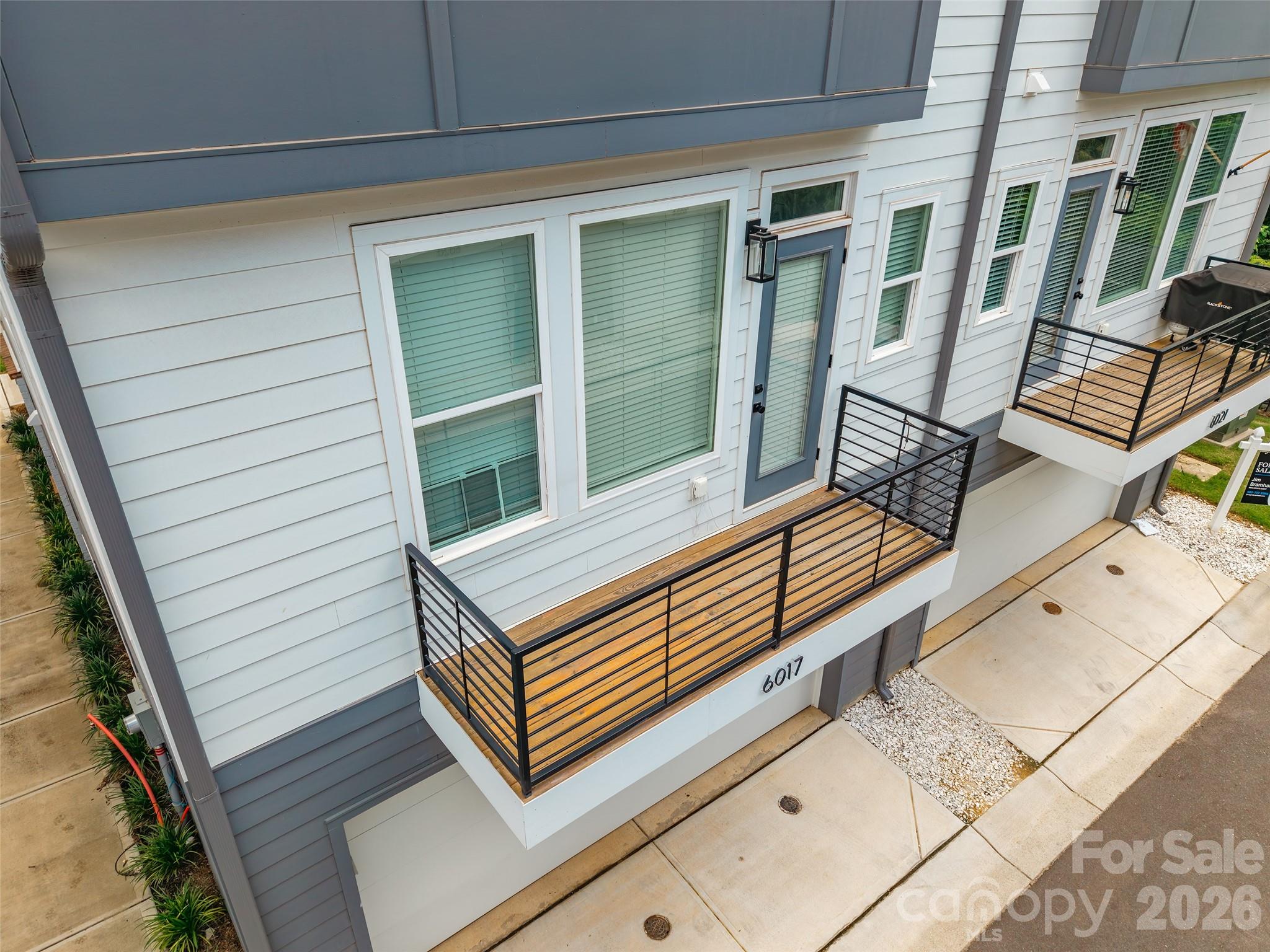 LOSO Terraces - Residential