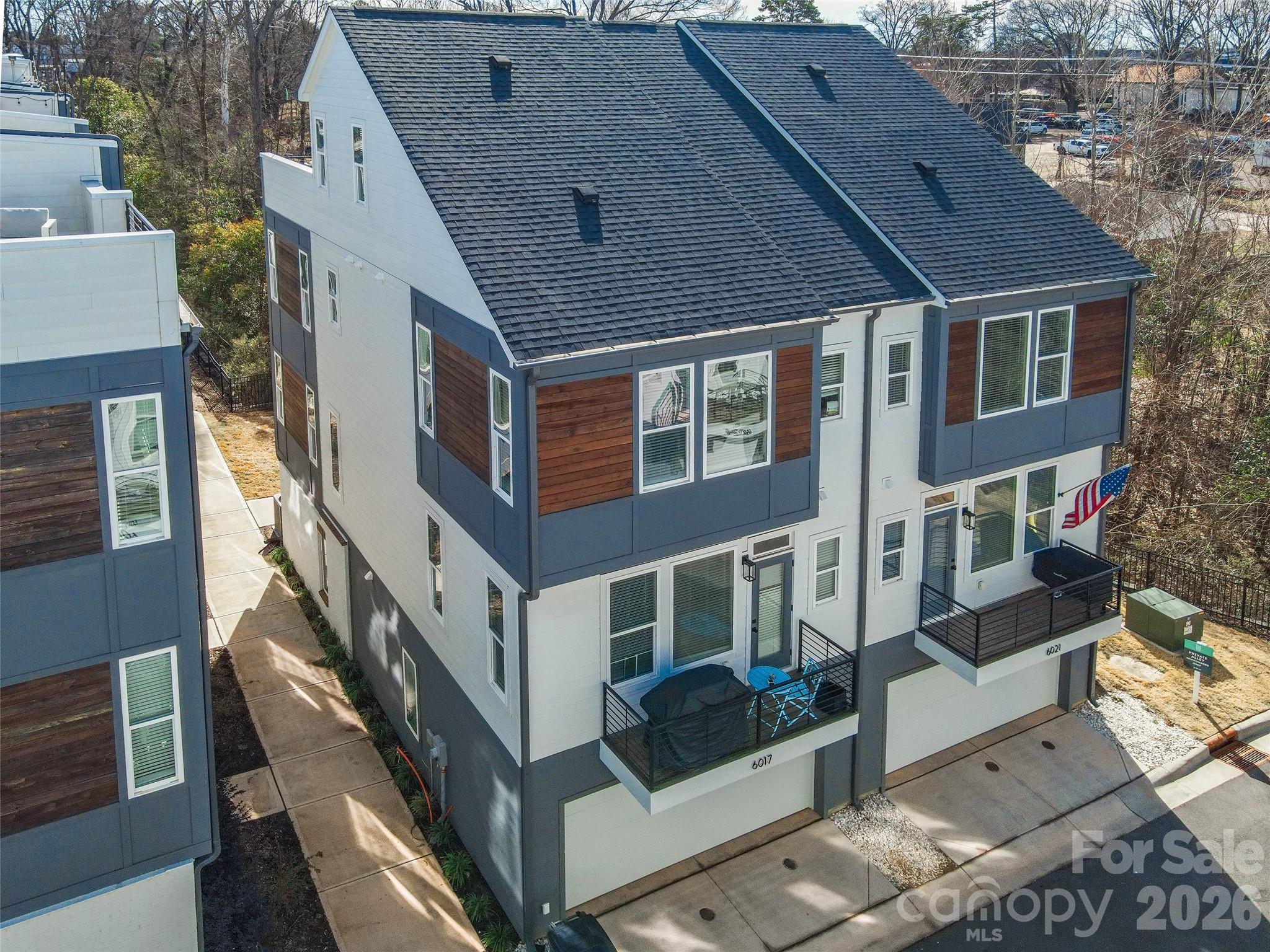 LOSO Terraces - Residential