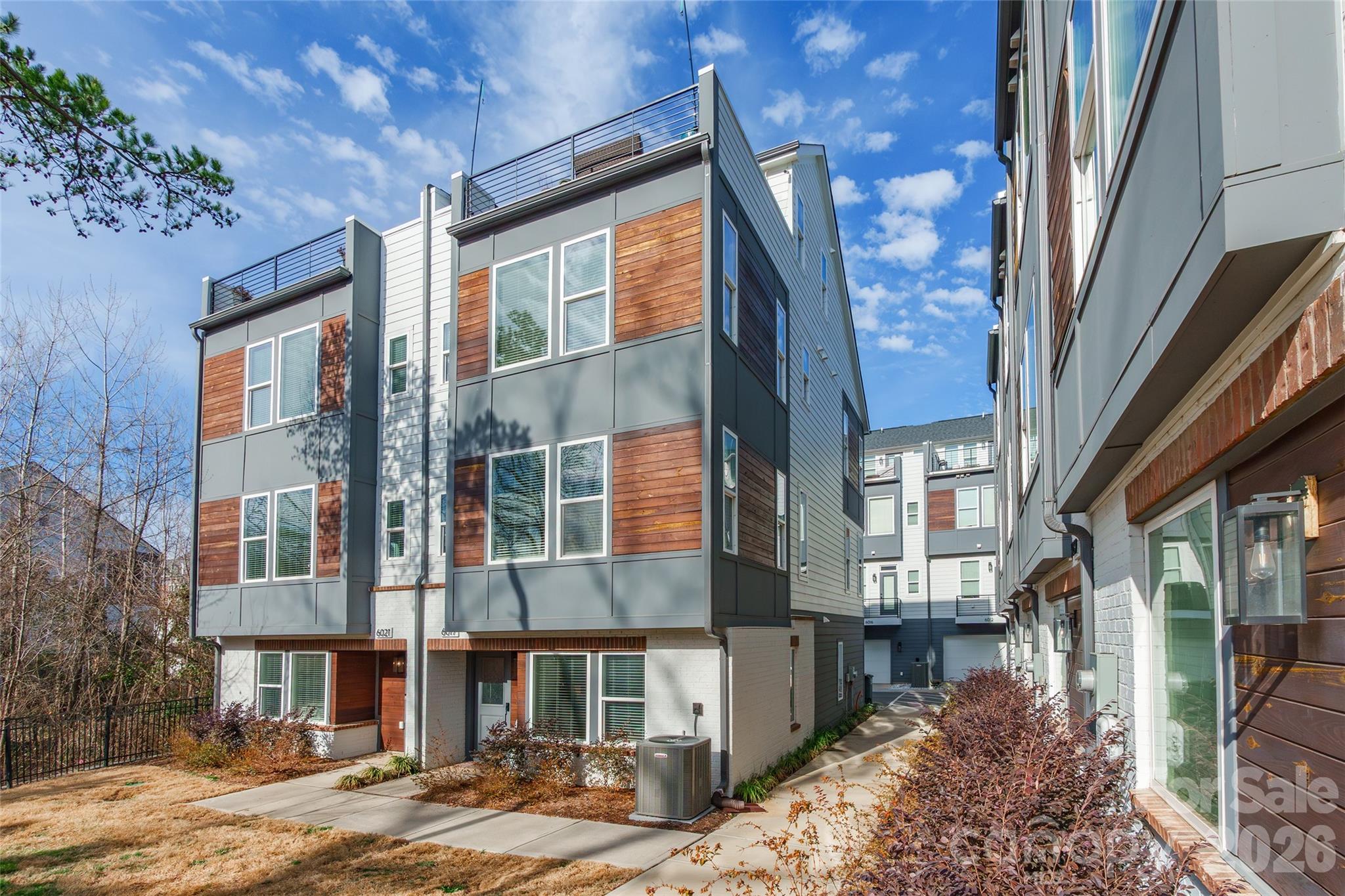 LOSO Terraces - Residential