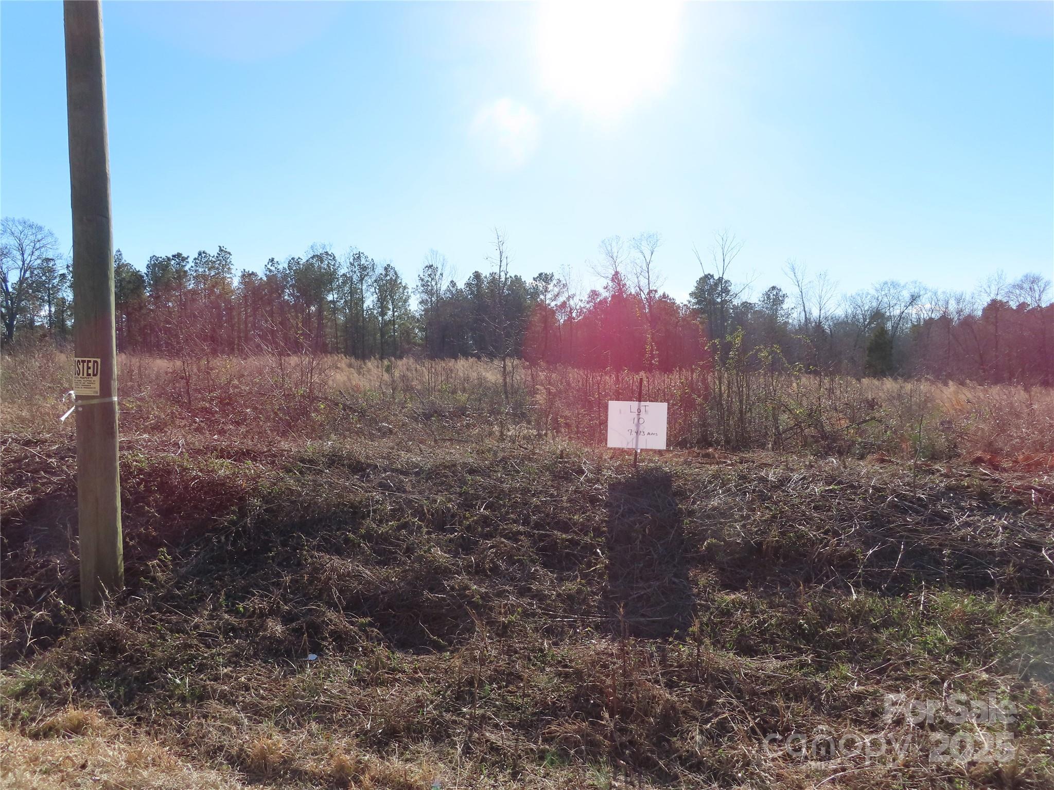Looking for land? This 7.41 acre tract is located about 3 miles from I -77. Easy commute to Charlotte or Columbia. Deed restricted to no mobile or modular homes. Seller is in the process of getting a final perk for the septic system.
From Rock Hill or I-77, take hwy 901 East from I-77 about 2 miles, turn left on Neely Creek Rd and then turn right on Winter road. The lot is on the right.