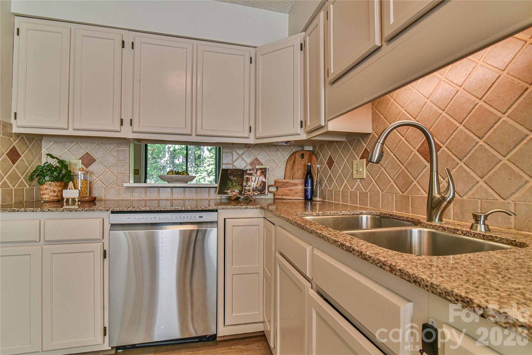 Hollybrook Condos - Residential