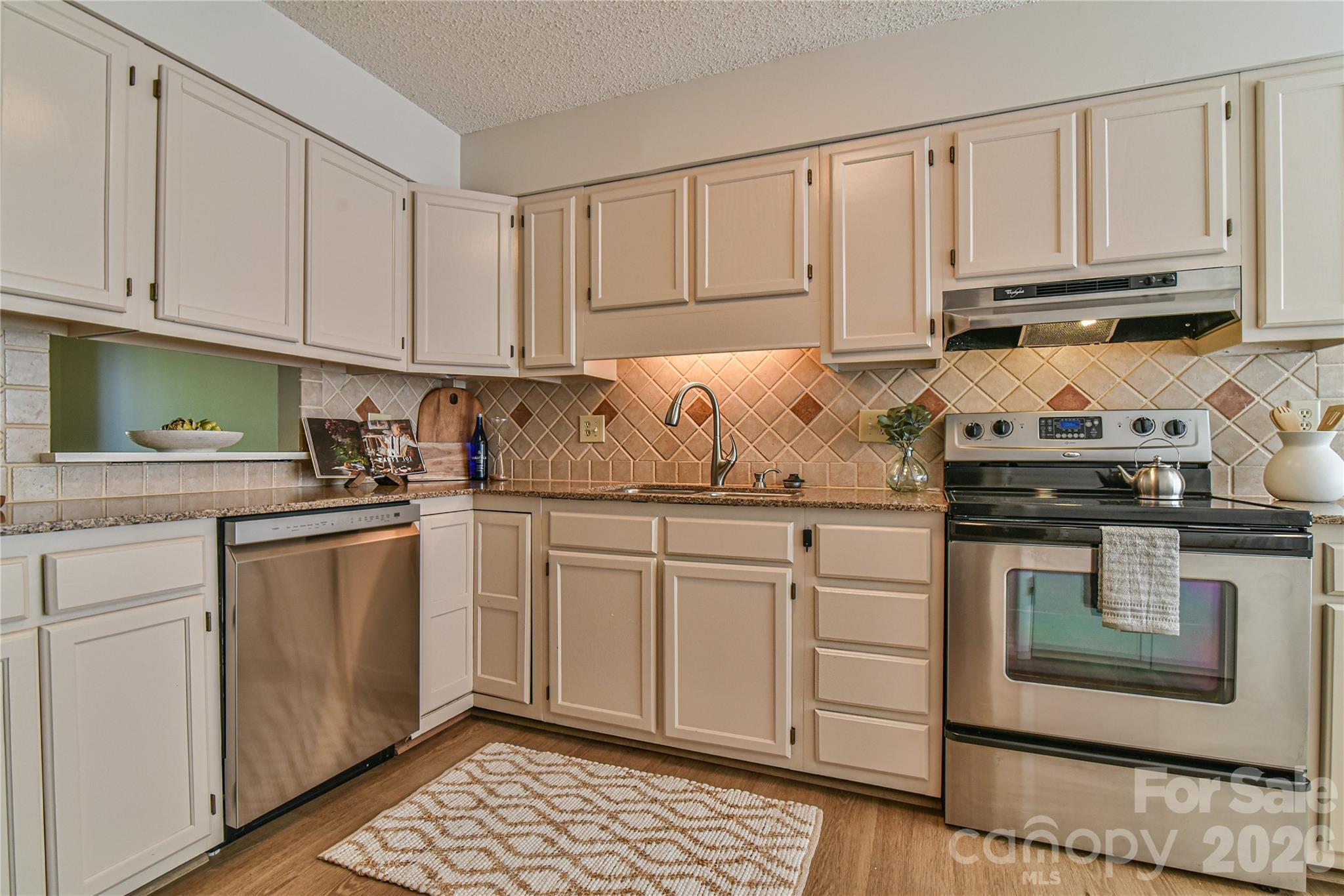 Hollybrook Condos - Residential