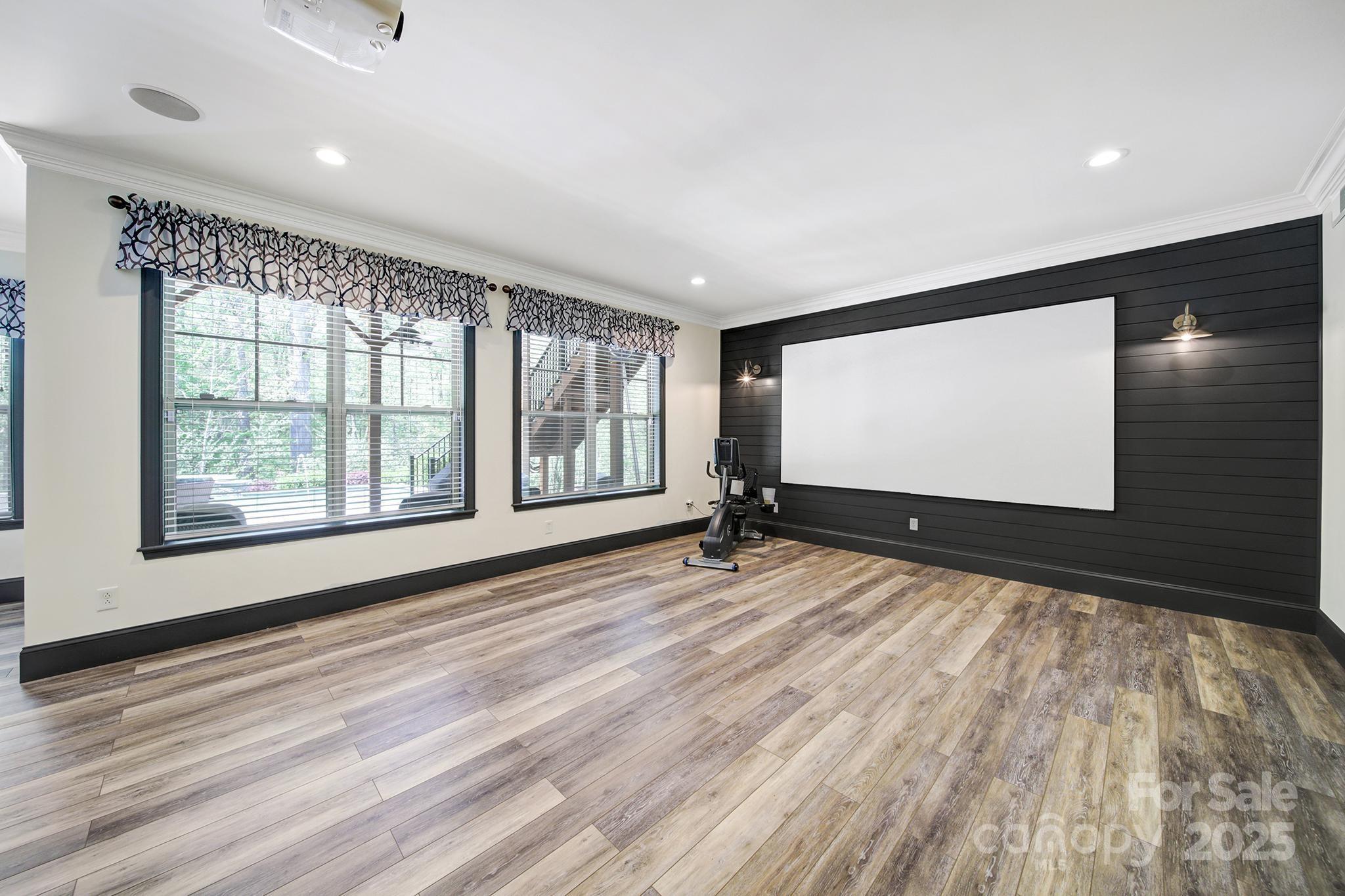 The Manors at Lake Ridge - Residential