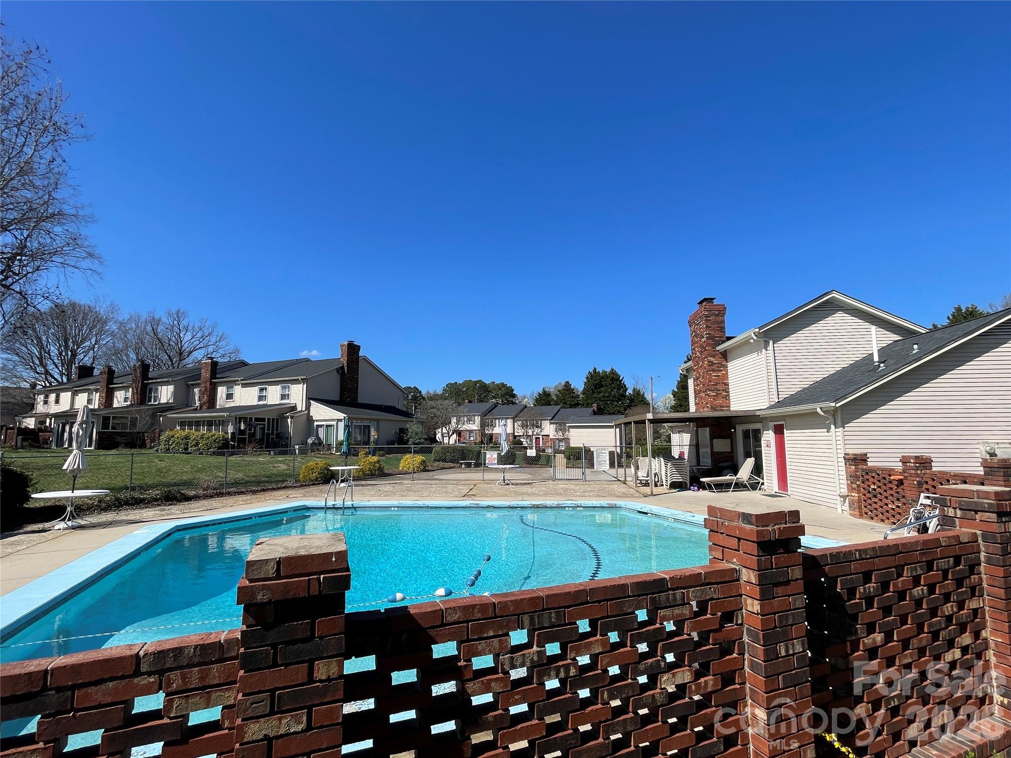 WESTMINISTER PARK - Residential
