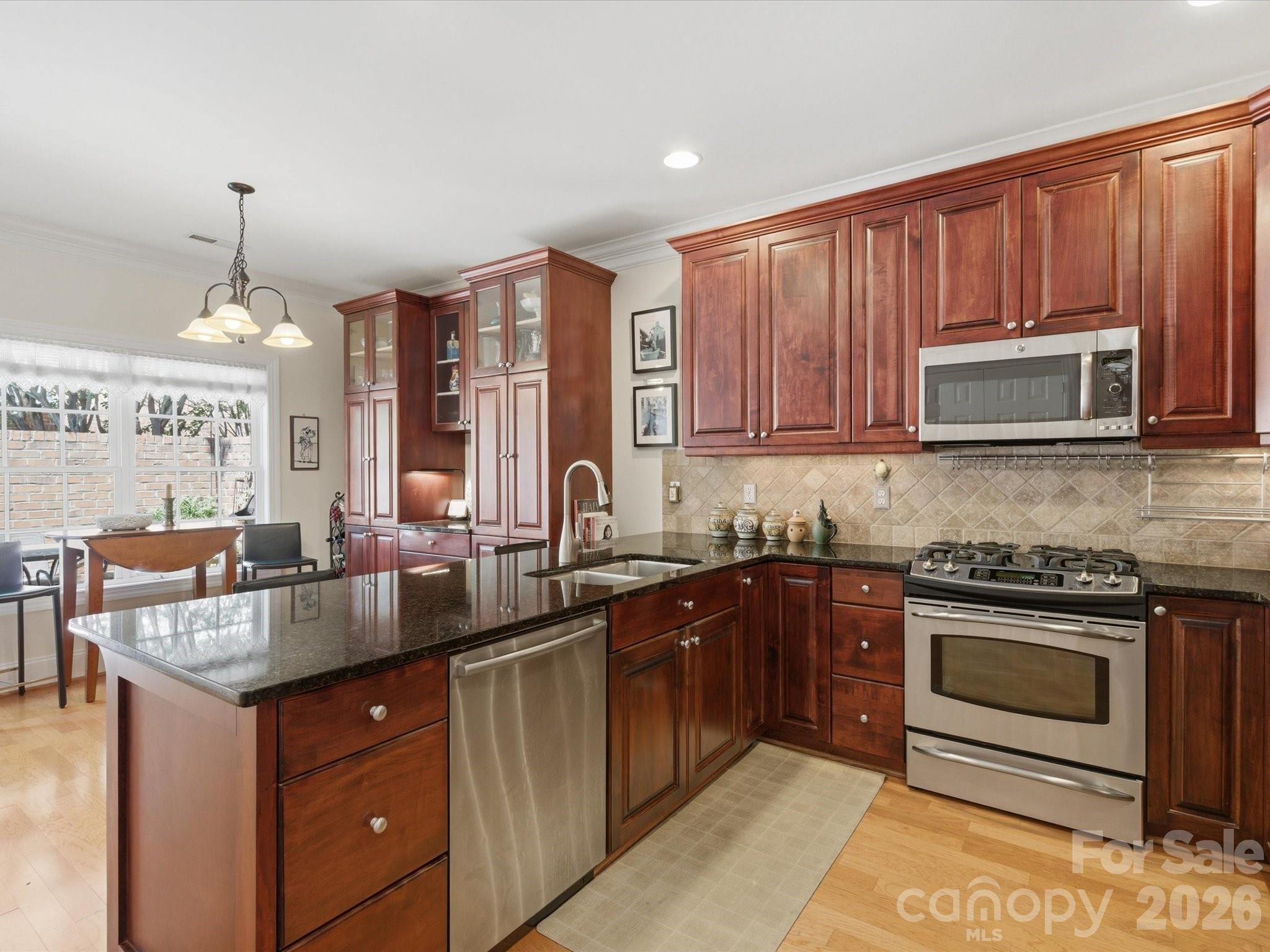 Beacon Knoll Villas - Residential