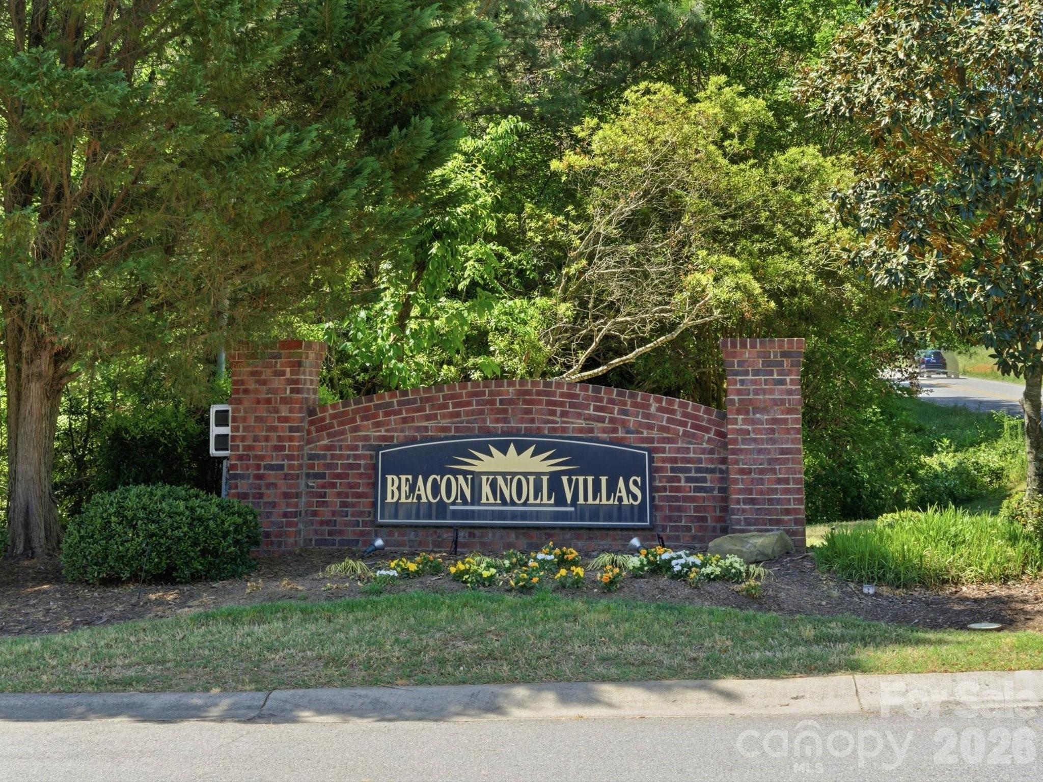 Beacon Knoll Villas - Residential