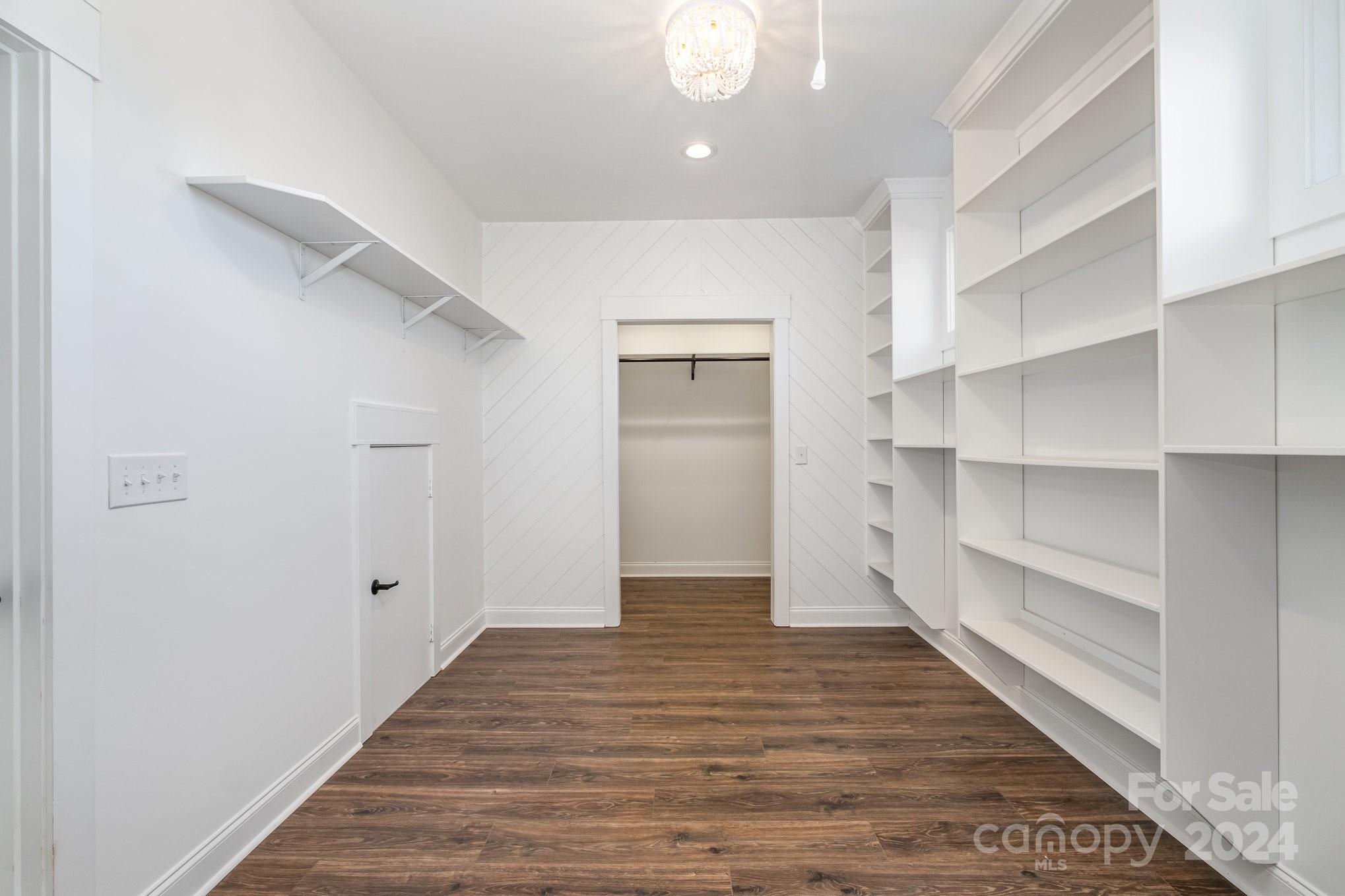 Sanders Landing - Residential