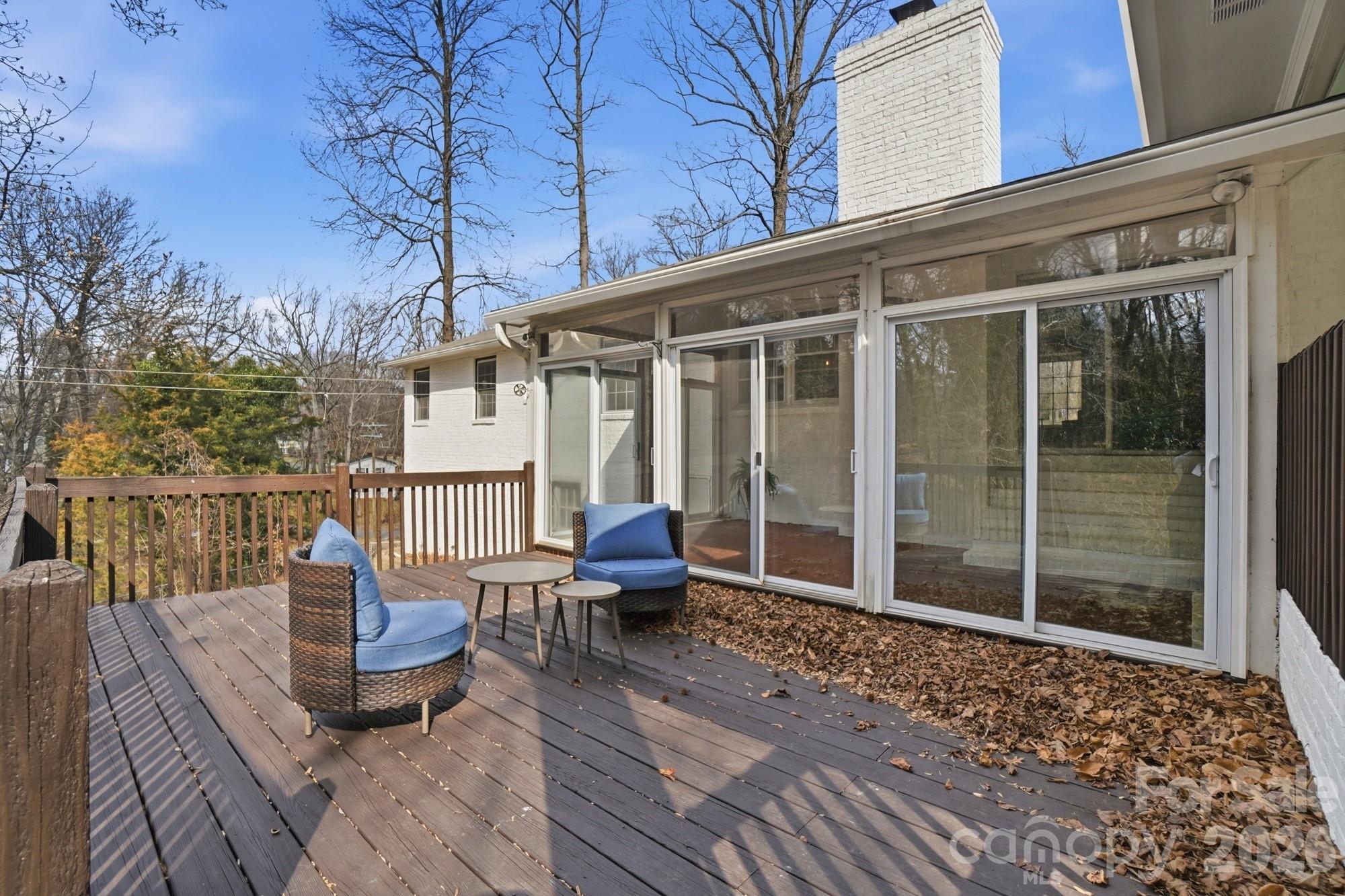 RAVENWOOD - Residential