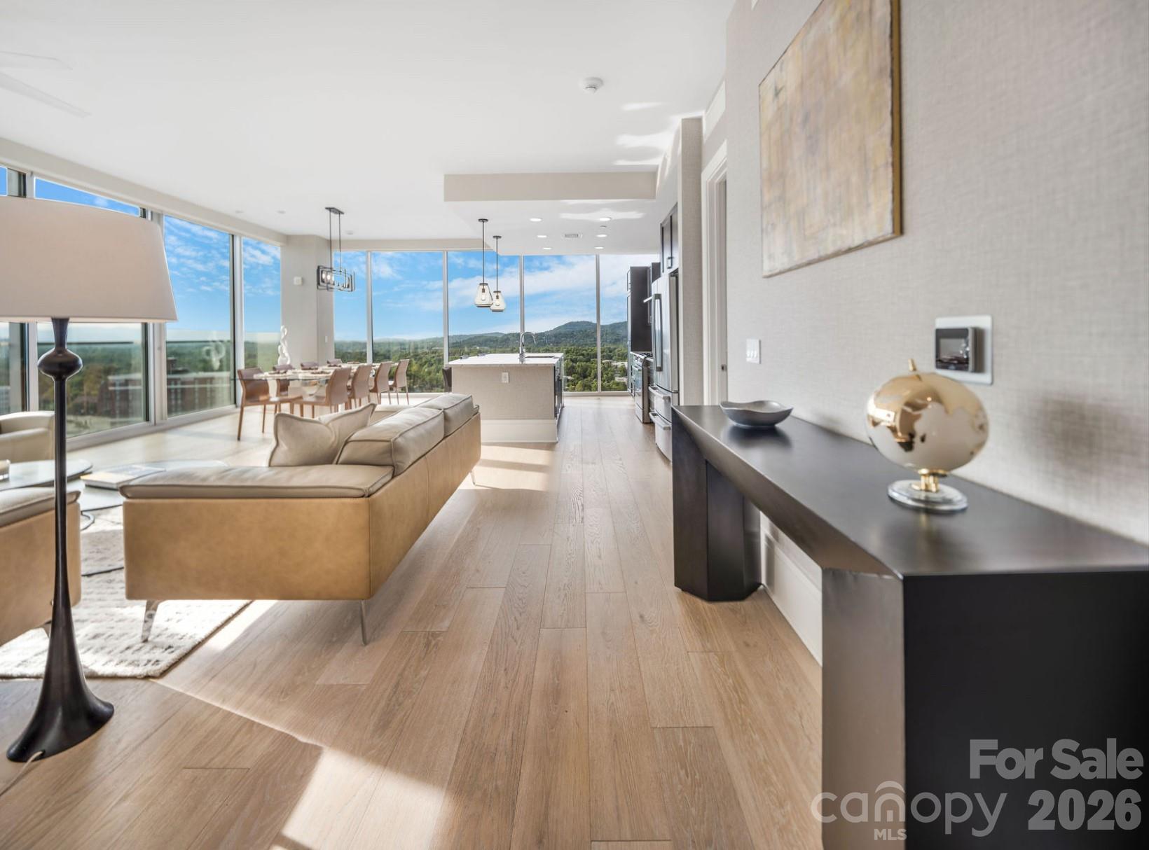 Asheville Arras Residence - Residential