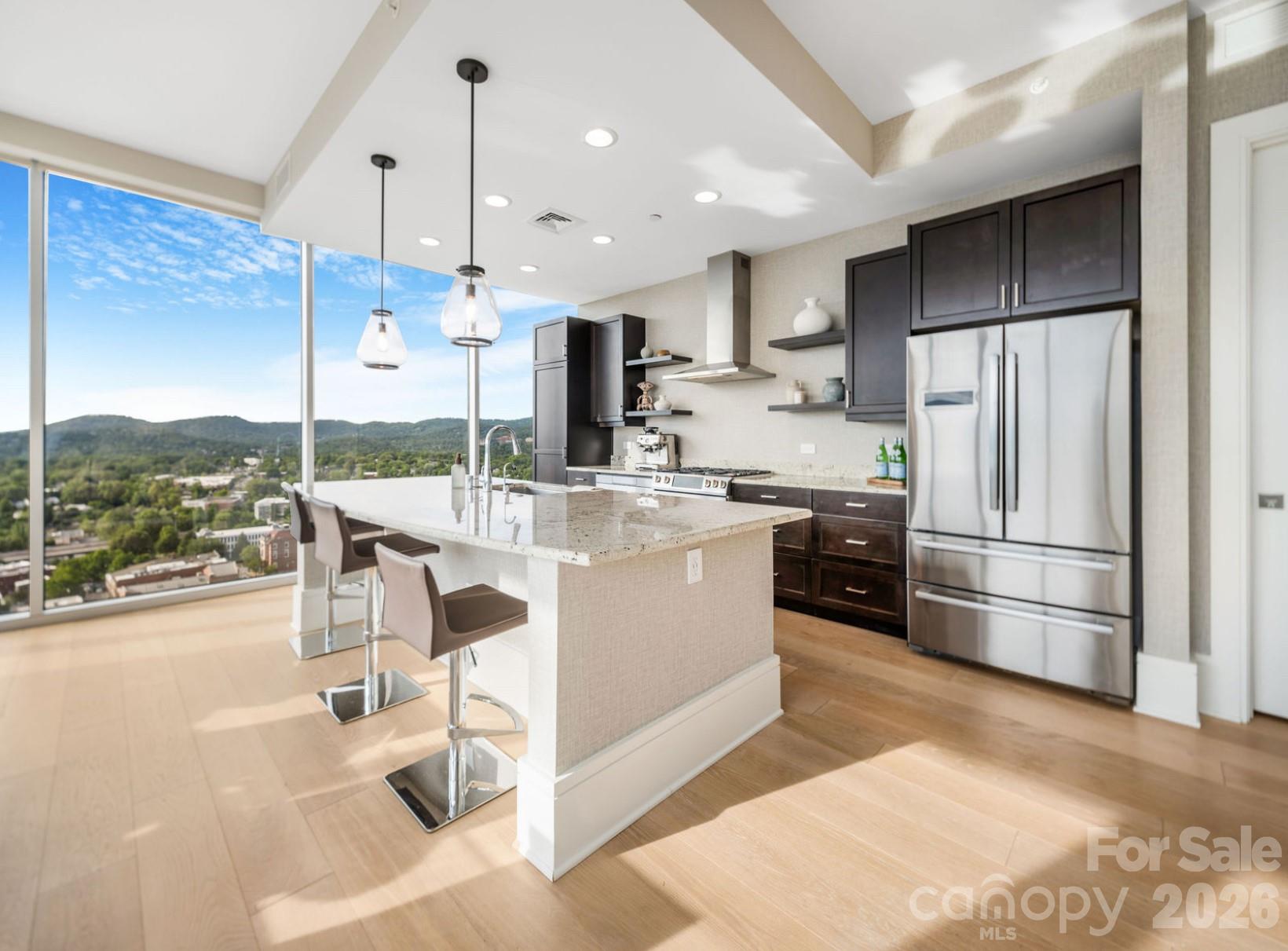 Asheville Arras Residence - Residential