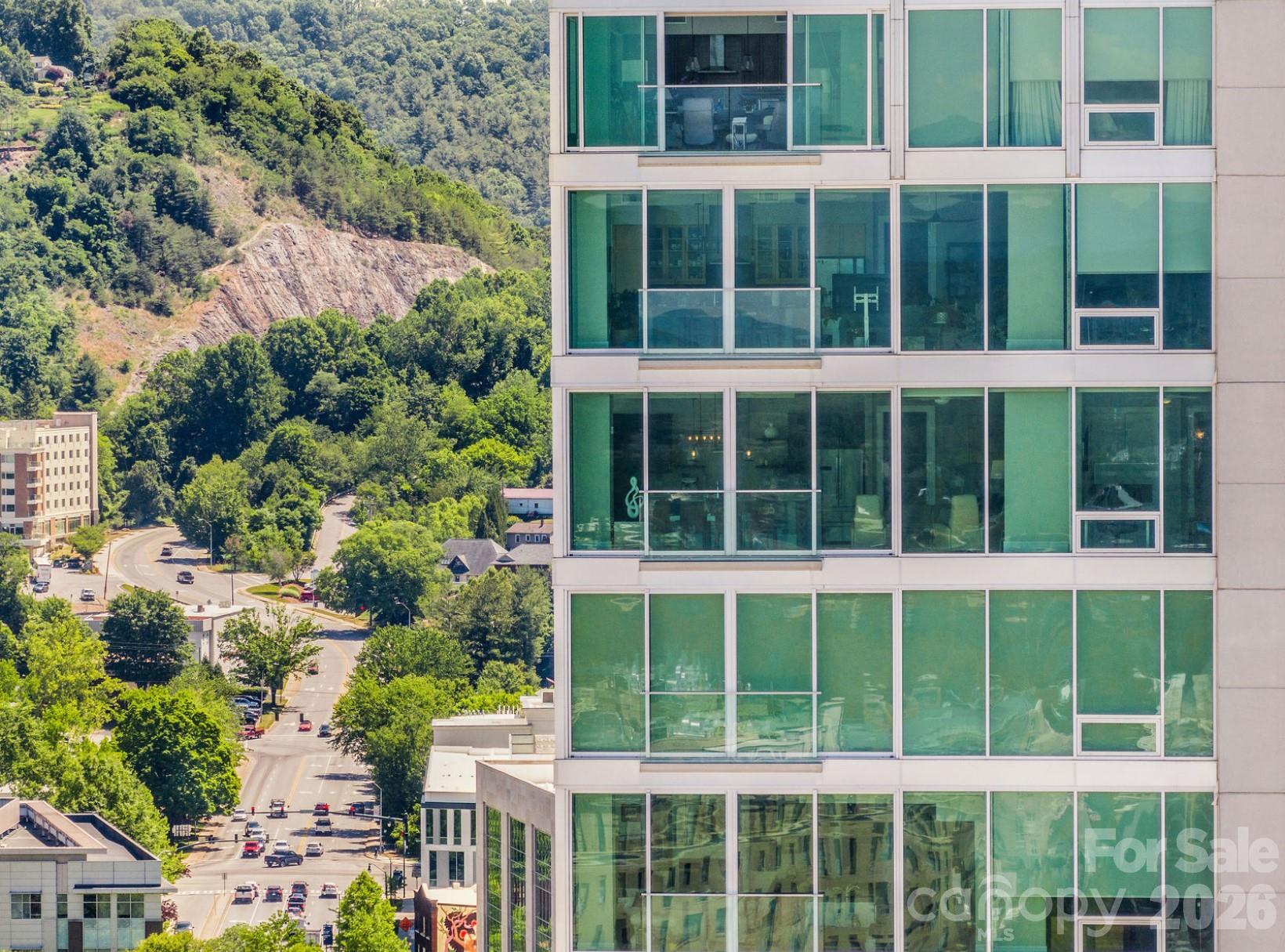 Asheville Arras Residence - Residential