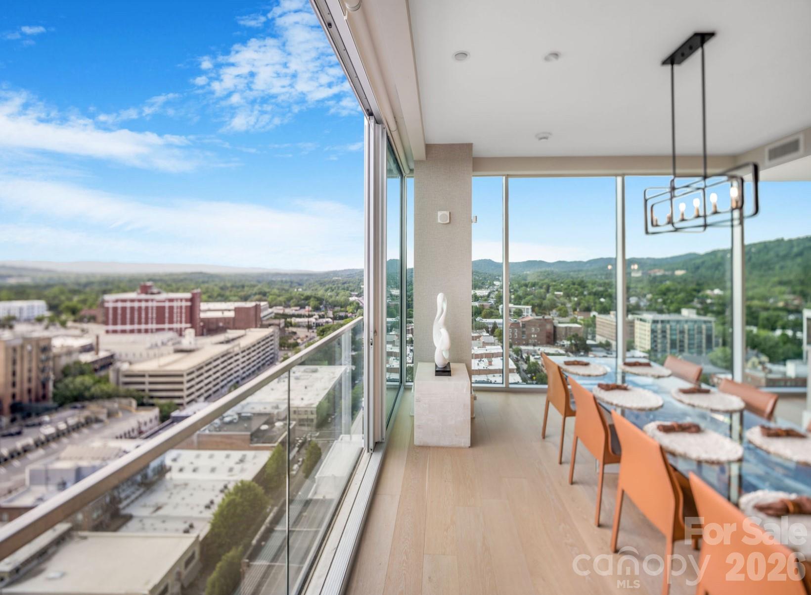 Asheville Arras Residence - Residential