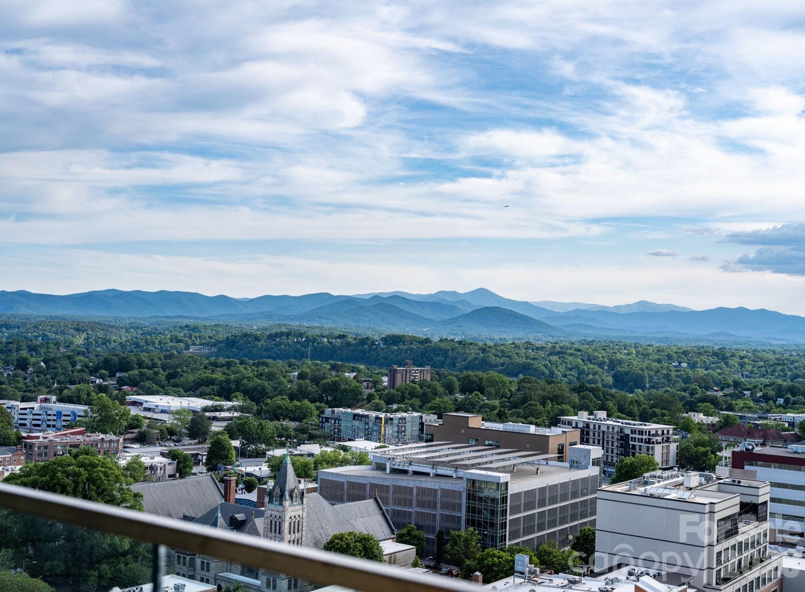 Asheville Arras Residence - Residential
