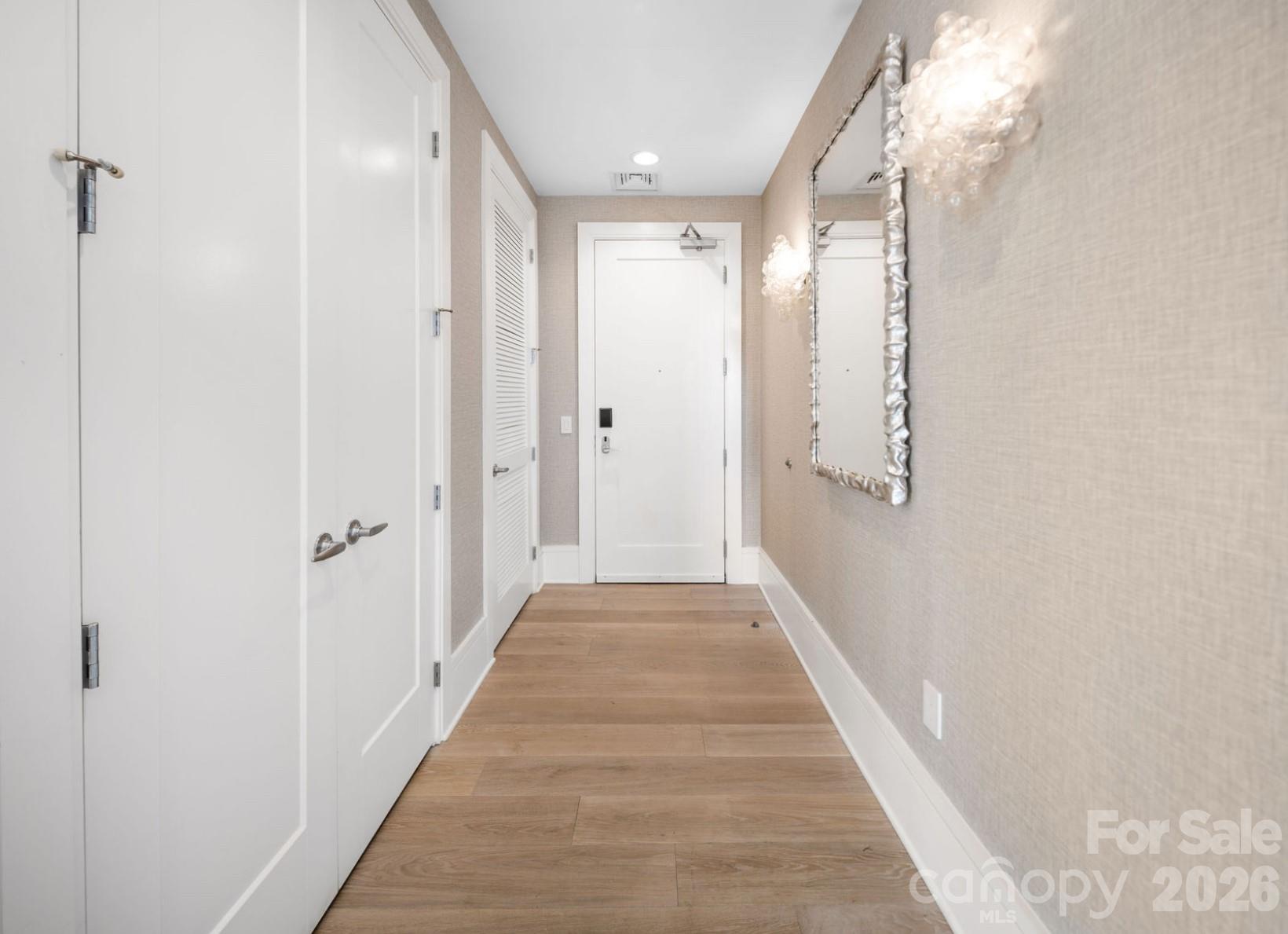 Asheville Arras Residence - Residential