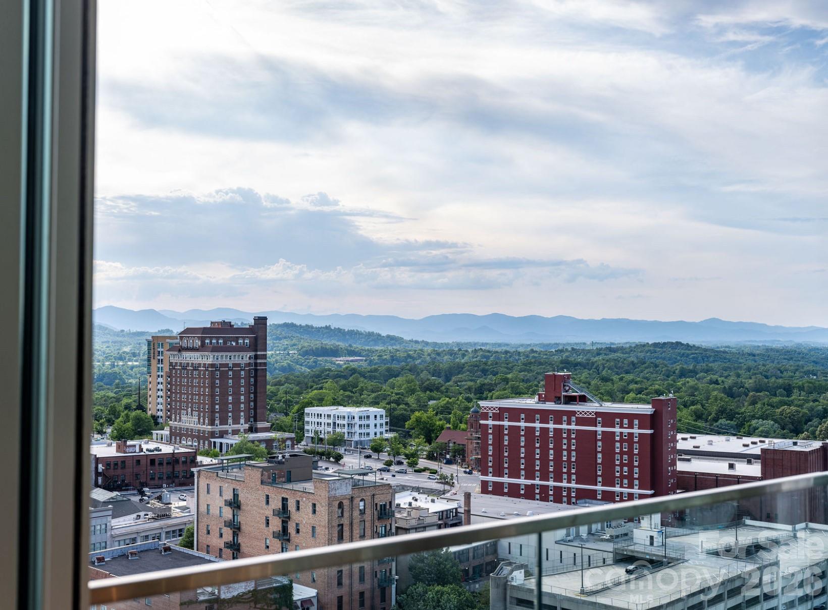 Asheville Arras Residence - Residential