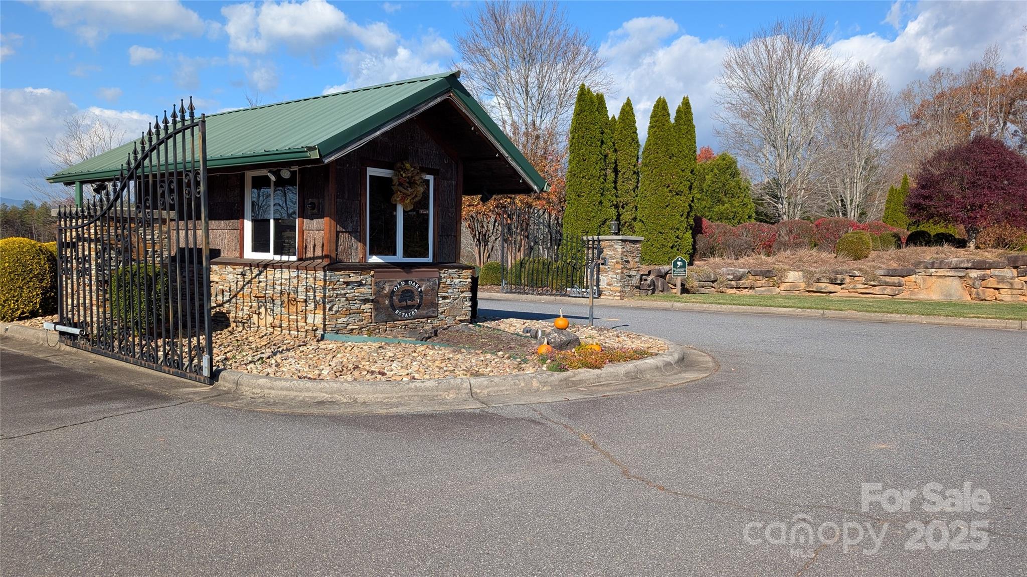 Old Oaks Estates - Land