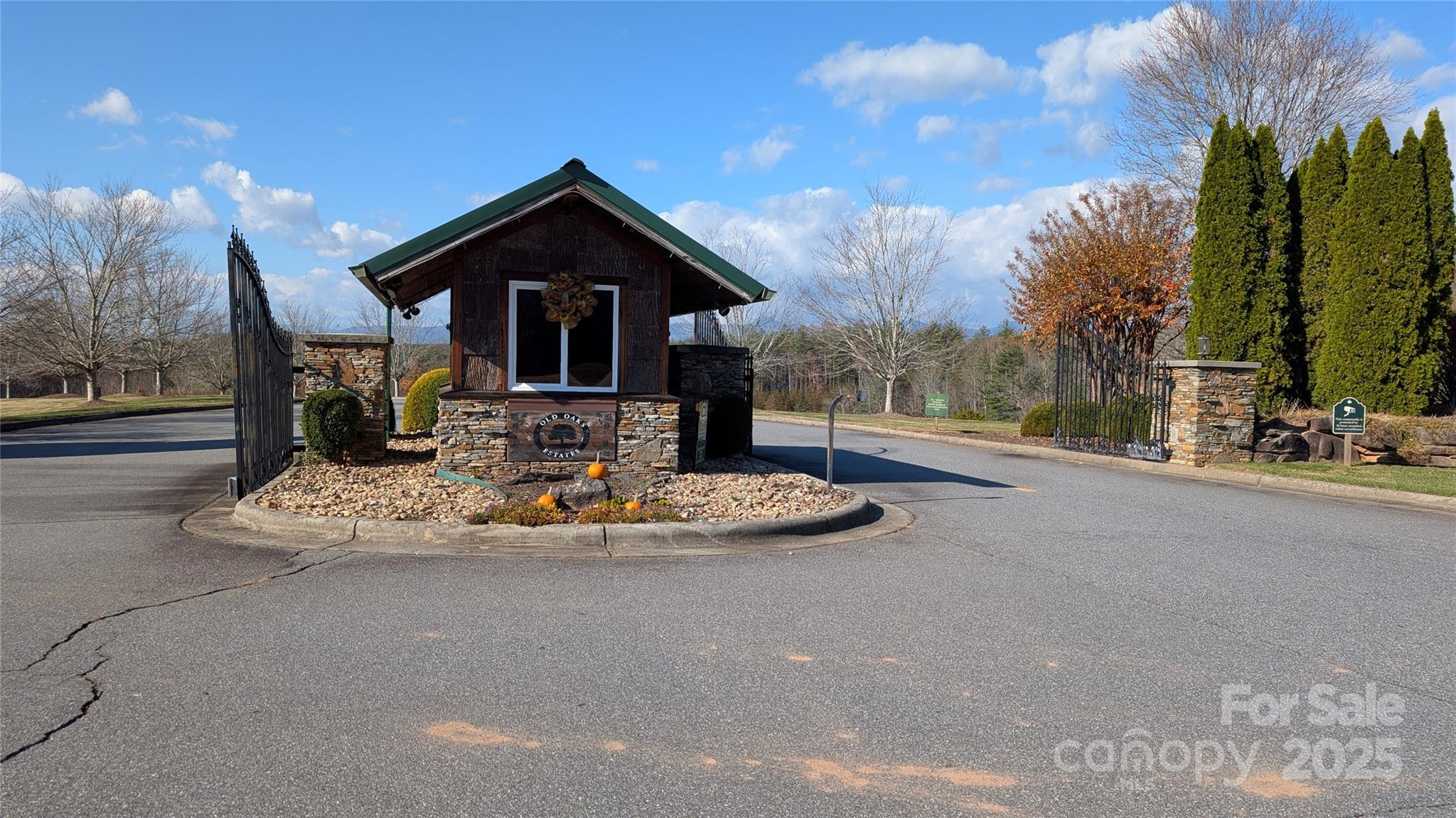 Old Oaks Estates - Land