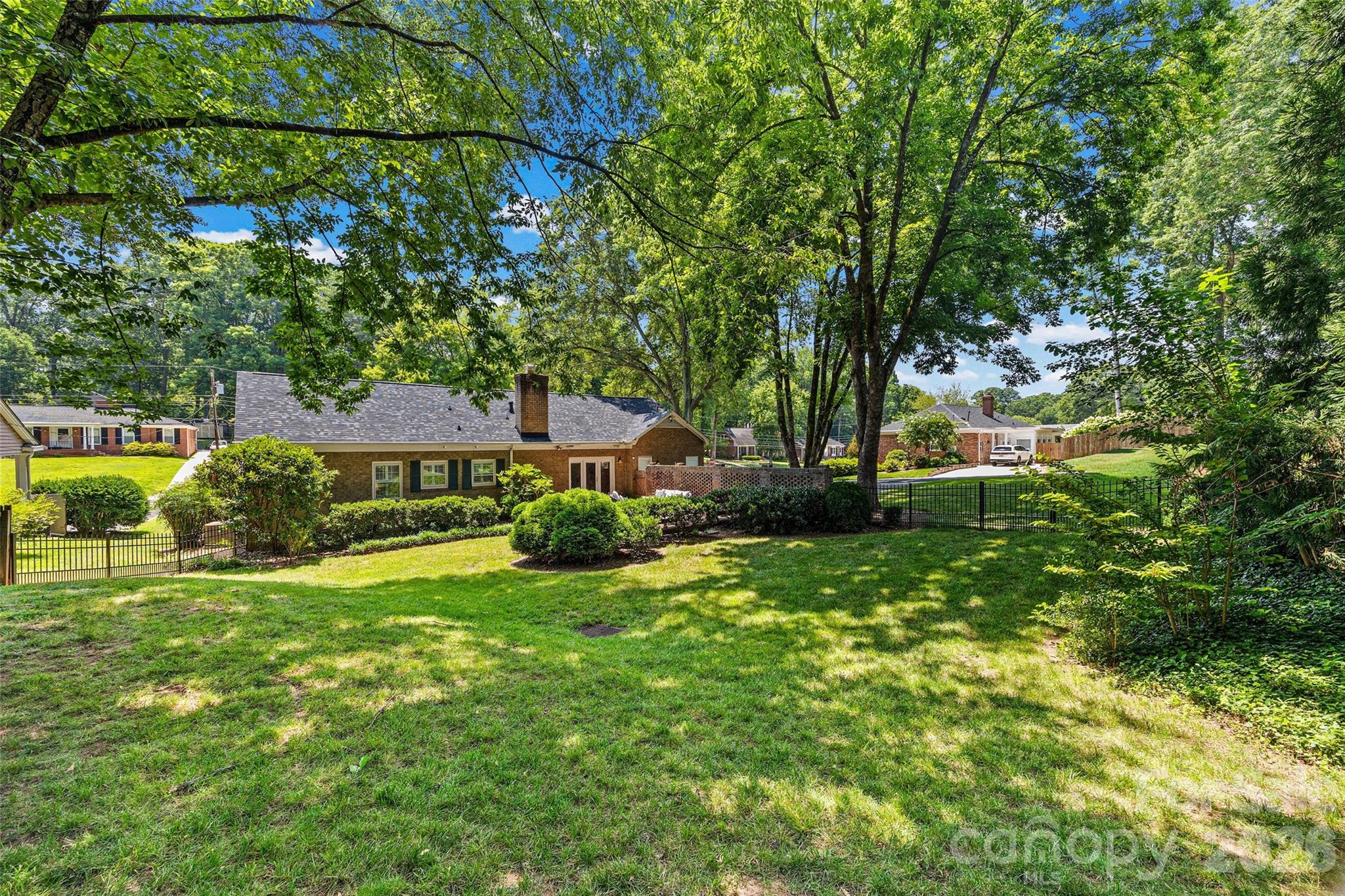 Beverly Woods - Residential