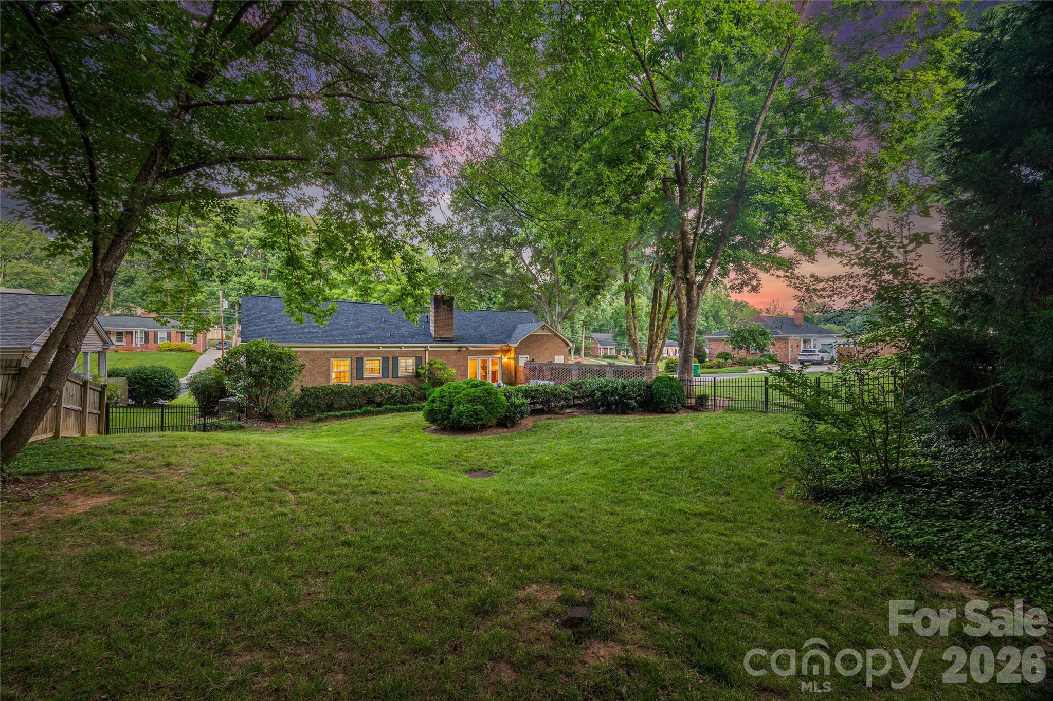 Beverly Woods - Residential